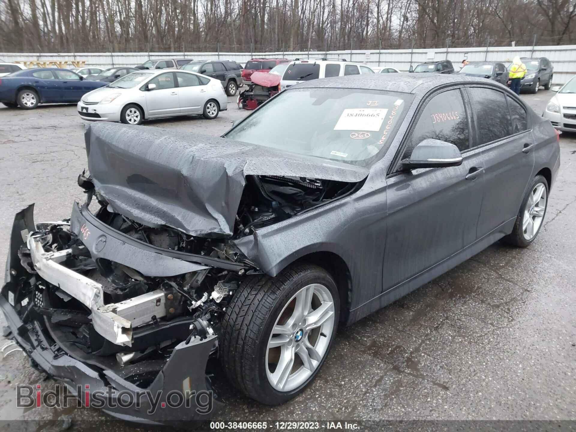 2018 BMW 330I - VIN: WBA8D9C53JA012882 - Фото 2