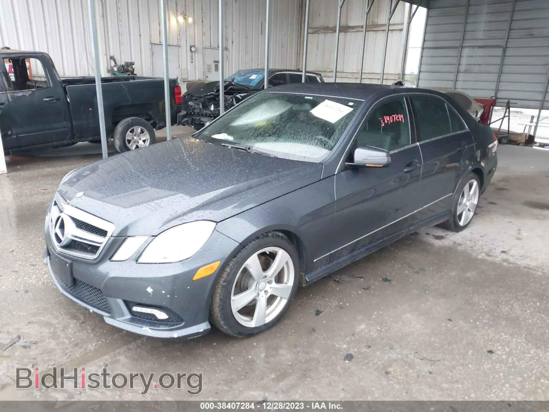 2011 MERCEDES-BENZ E 350 - VIN: WDDHF8HB4BA431661 - Фото 2