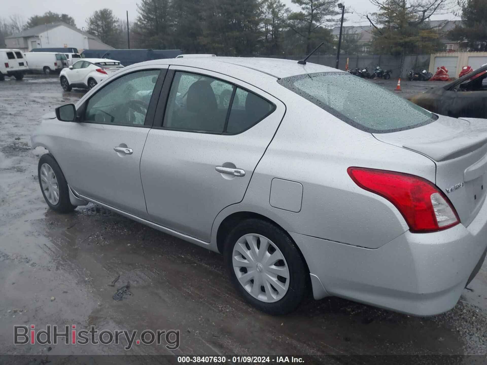 2019 NISSAN VERSA - VIN: 3N1CN7AP3KL828457 - Фото 3