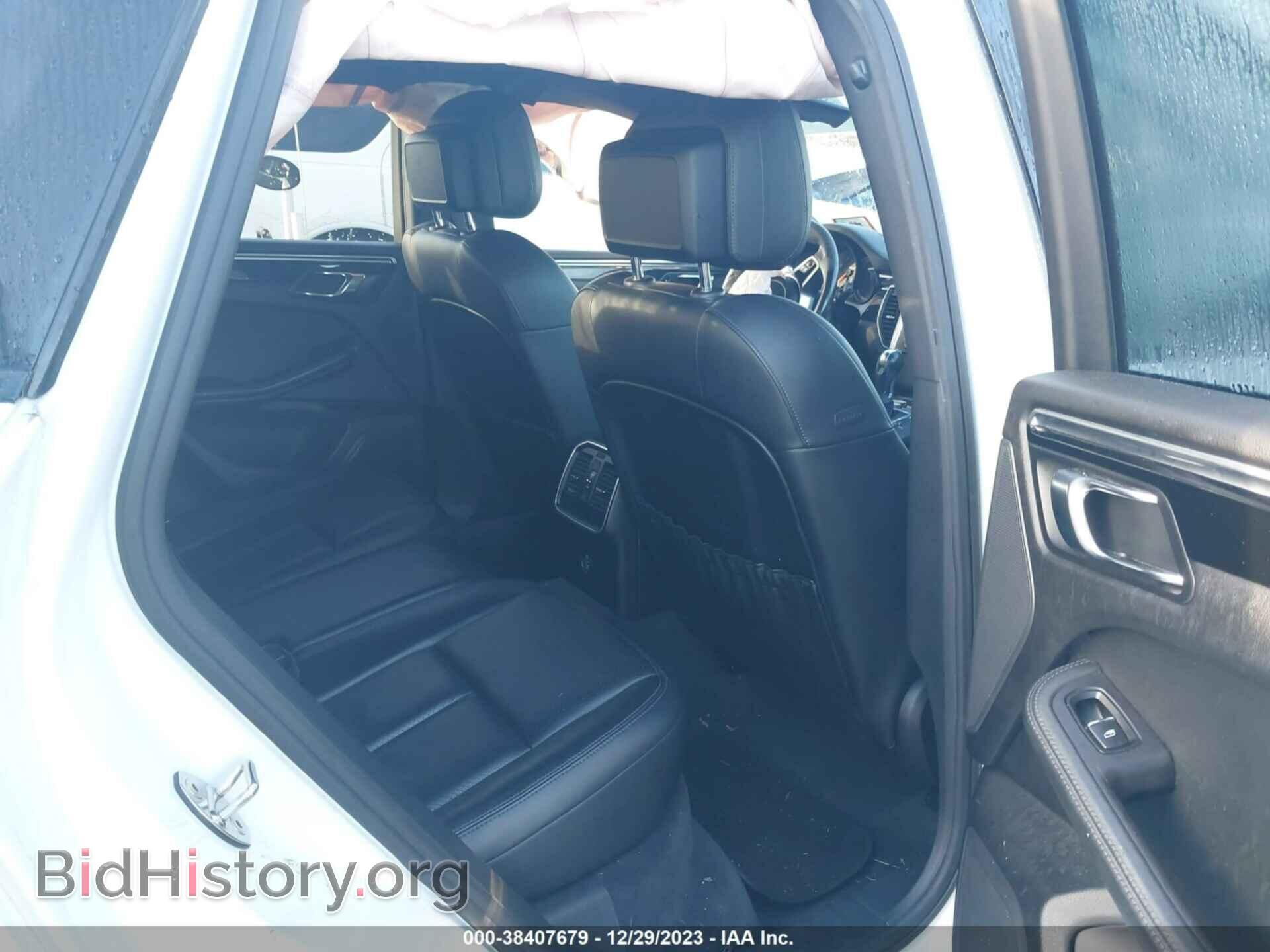 2017 PORSCHE MACAN - VIN: WP1AA2A51HLB05937 - Photo 8