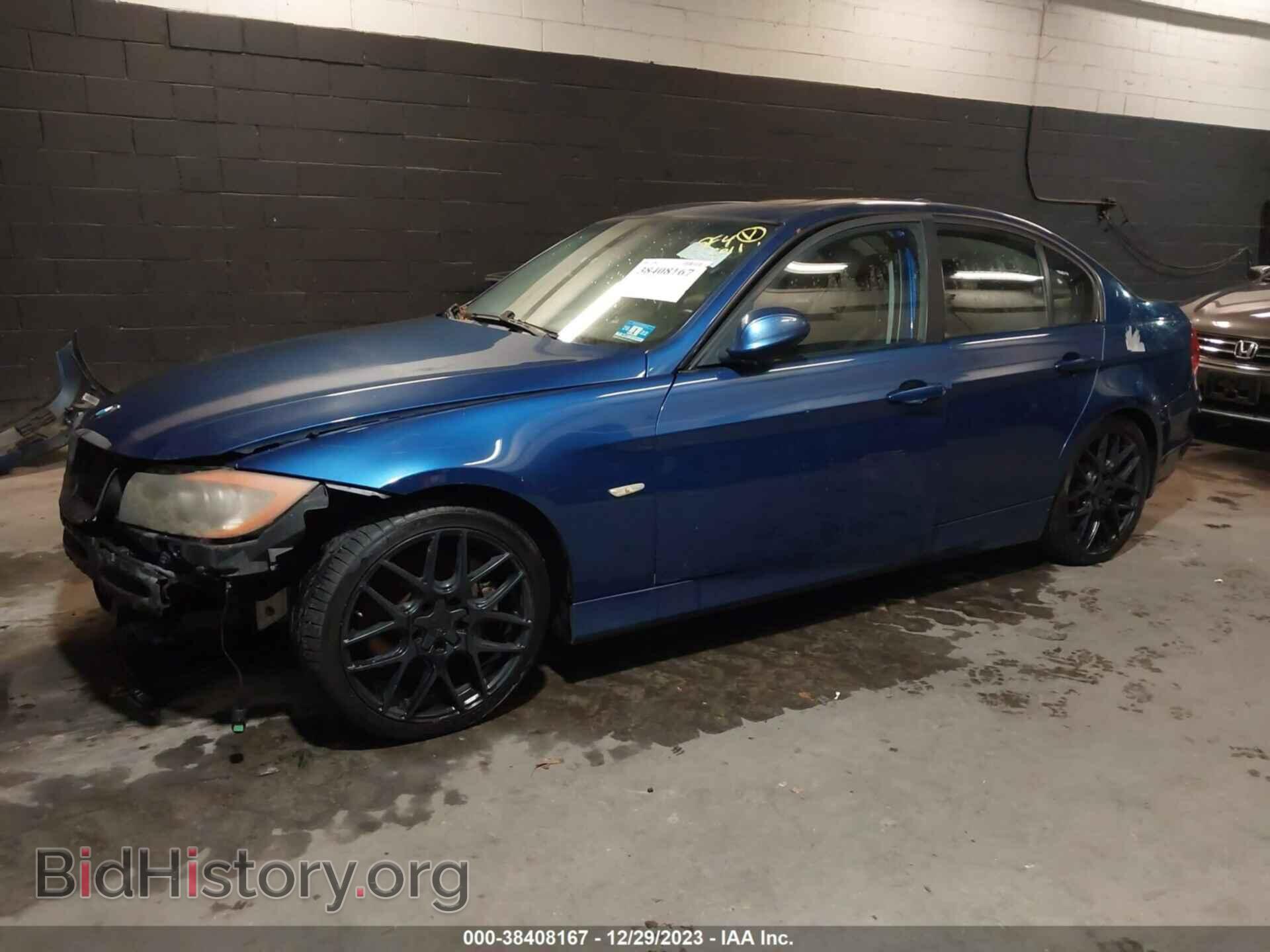 2007 BMW 335I - VIN: WBAVB73537KY61071 - Фото 2