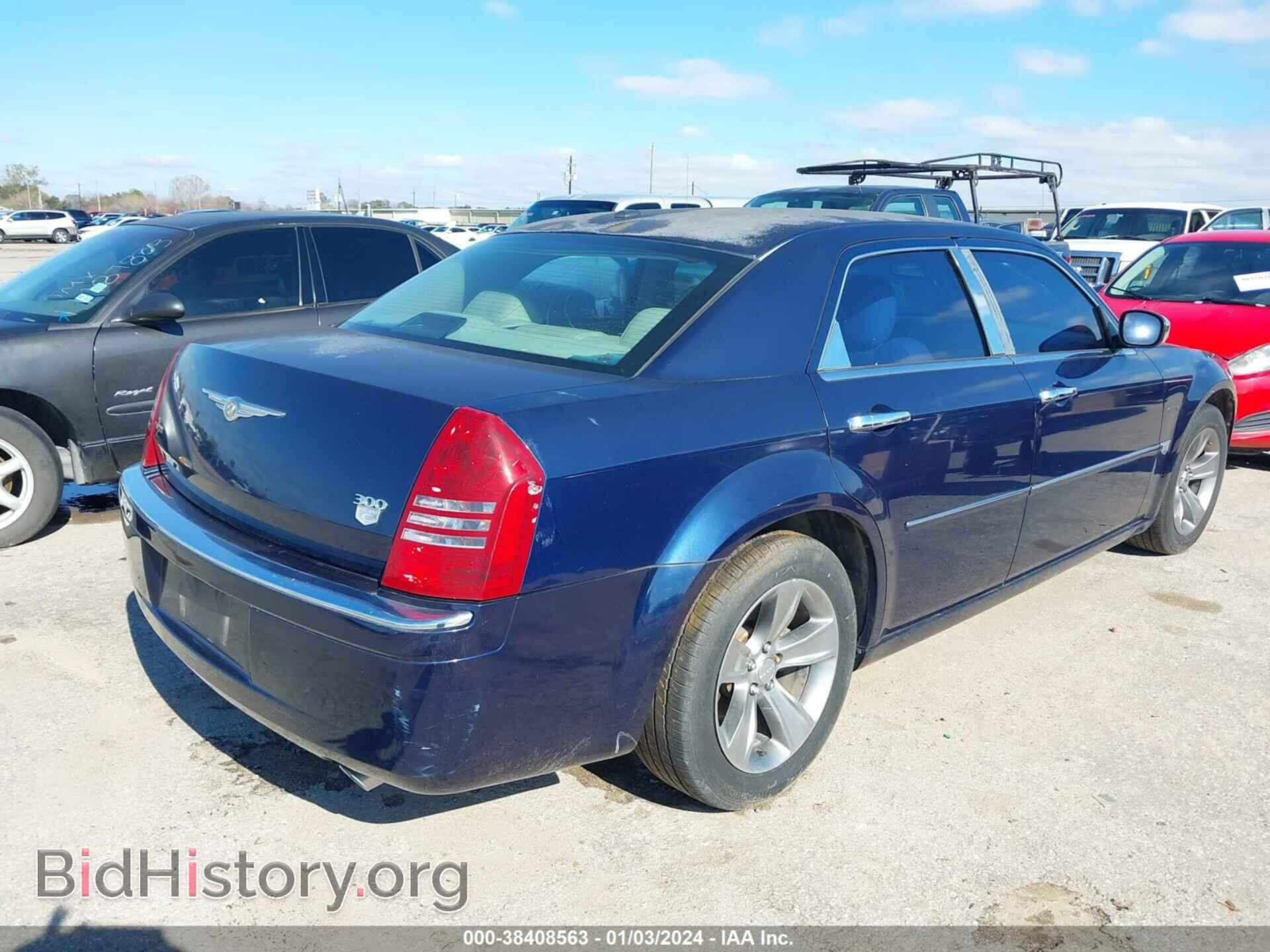 2006 CHRYSLER 300 - VIN: 2C3KA63HX6H365689 - Фото 4