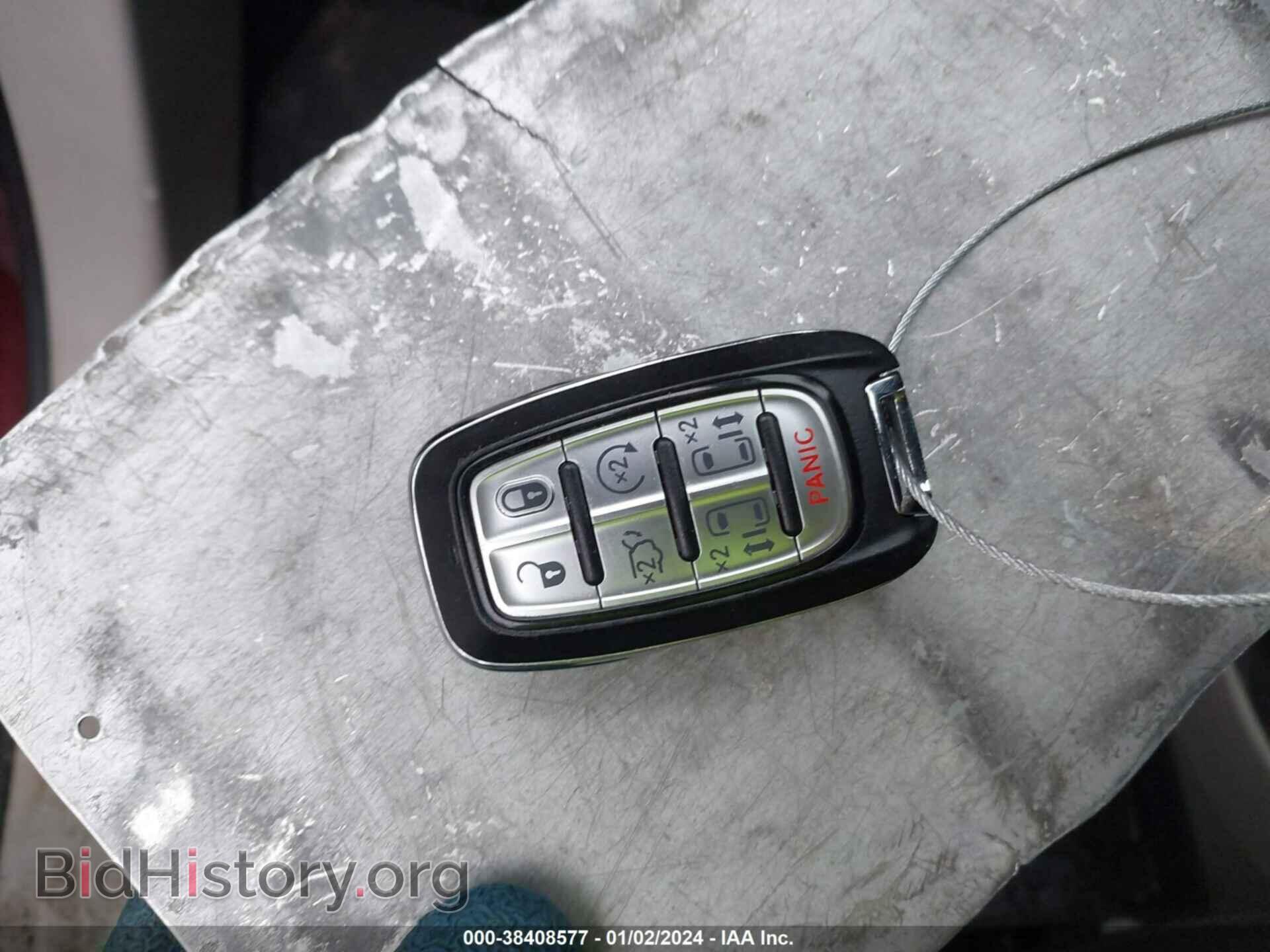 2018 CHRYSLER PACIFICA - VIN: 2C4RC1FG2JR113237 - Photo 11