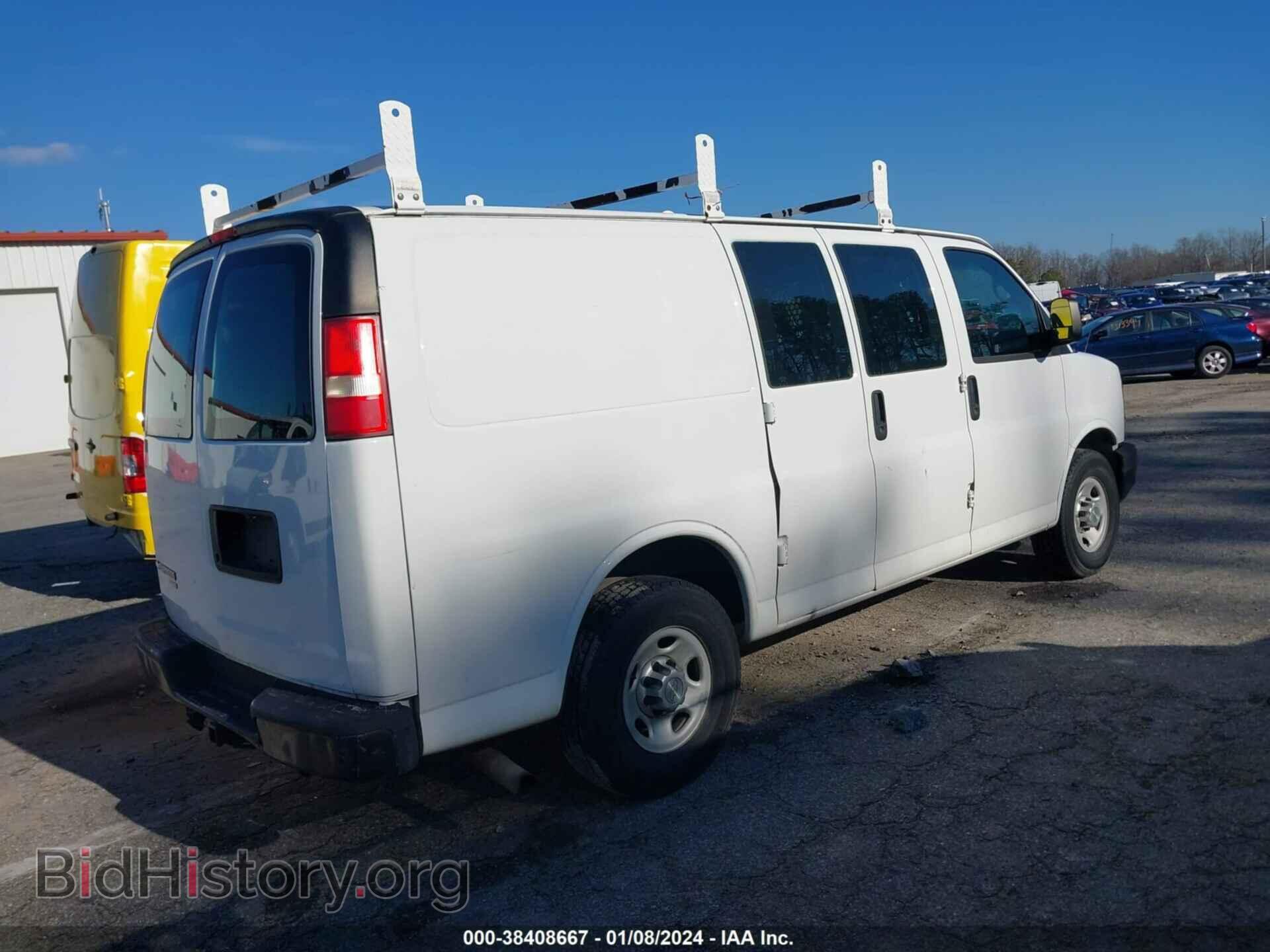 2013 CHEVROLET EXPRESS 2500 - VIN: 1GCWGFBAXD1149062 - Фото 4