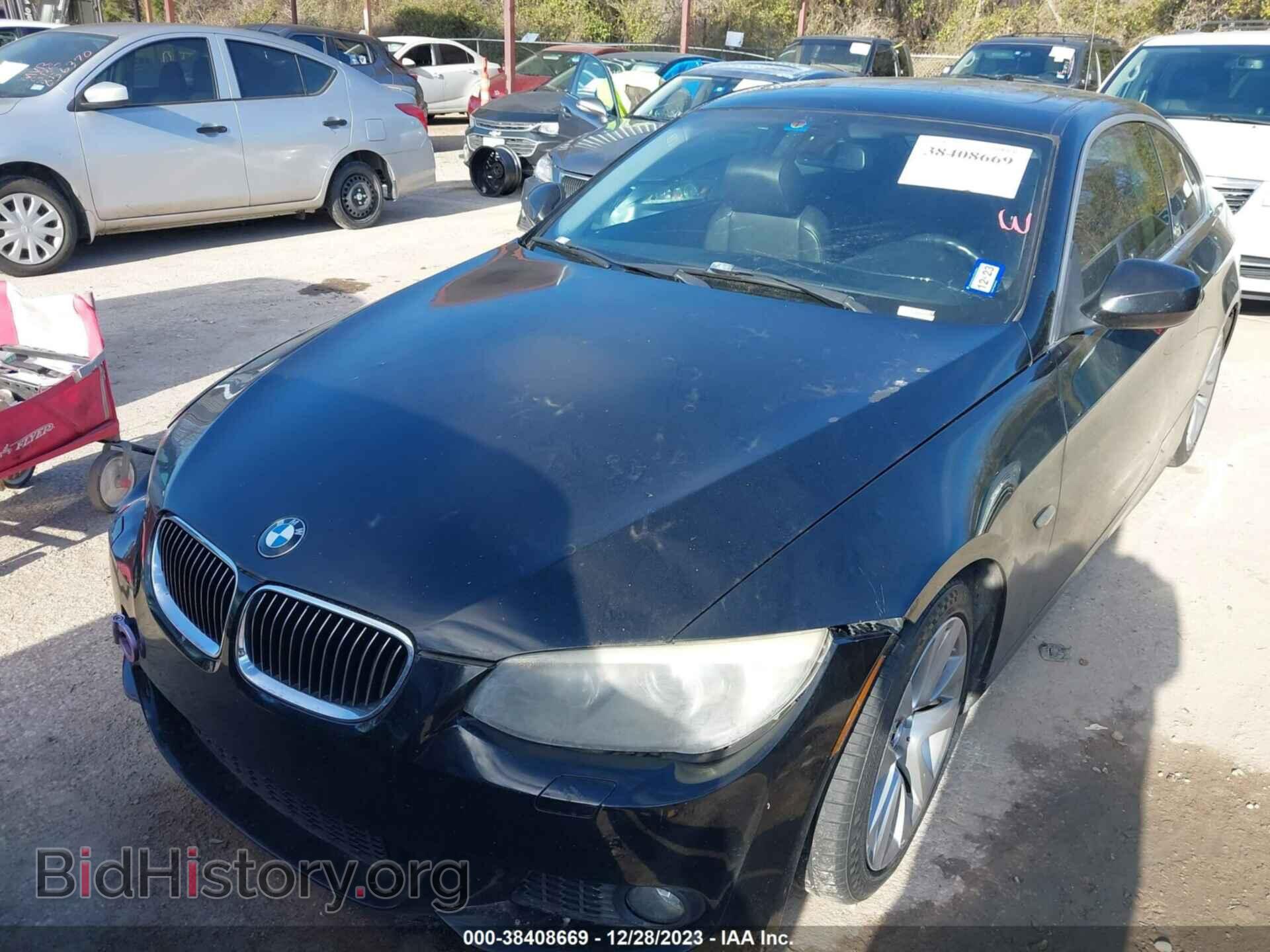 2011 BMW 328I - VIN: WBAKE3C52BE441893 - Фото 2