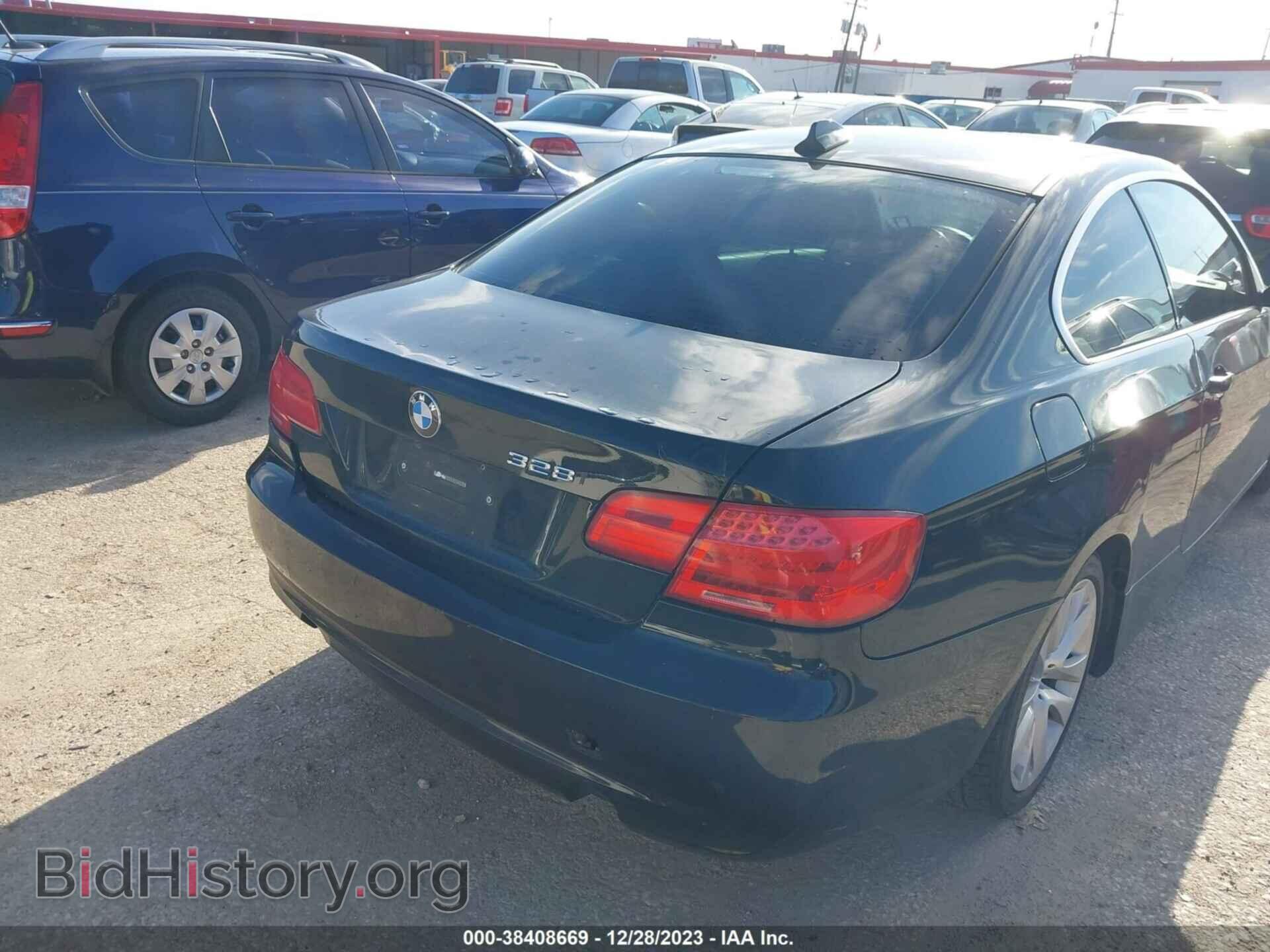 2011 BMW 328I - VIN: WBAKE3C52BE441893 - Фото 4