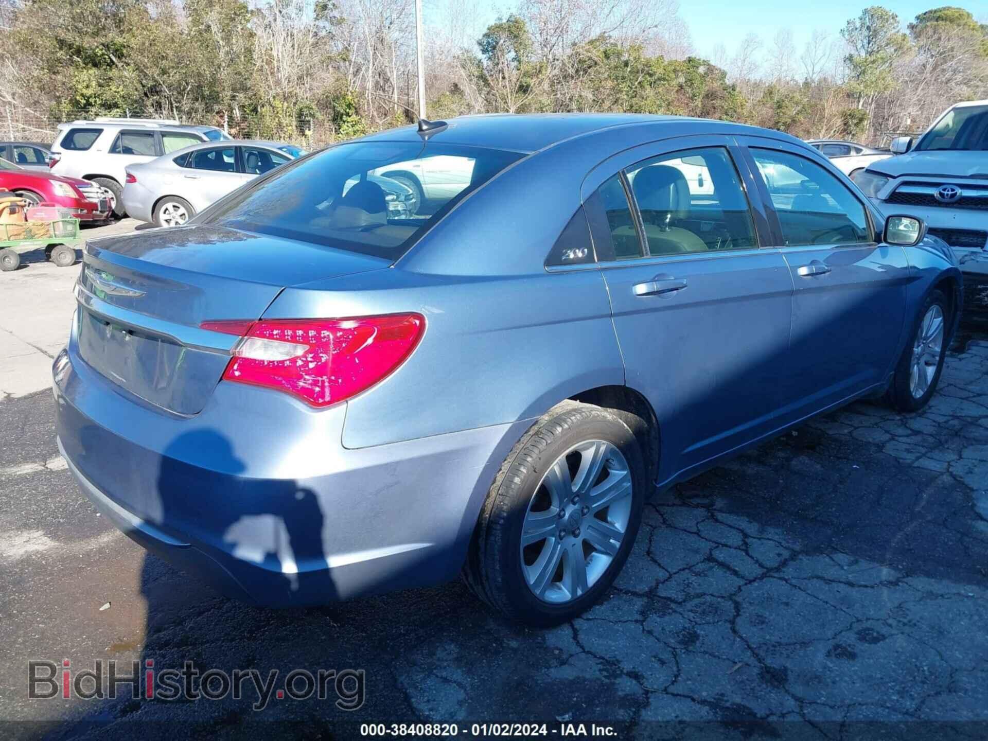 2011 CHRYSLER 200 - VIN: 1C3BC1FB3BN579607 - Photo 4