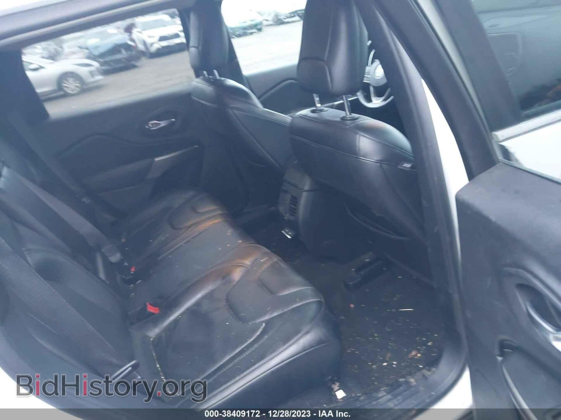 2020 JEEP CHEROKEE - VIN: 1C4PJMDX1LD587588 - Фото 8