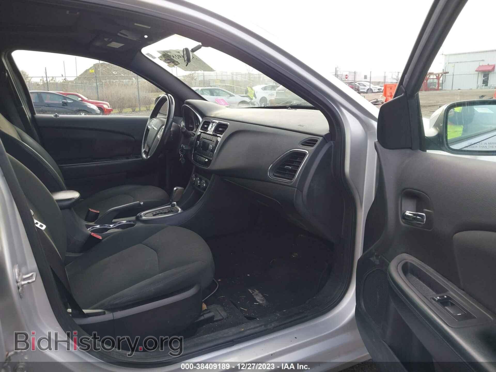 2011 CHRYSLER 200 - VIN: 1C3BC1FGXBN614154 - Фото 5