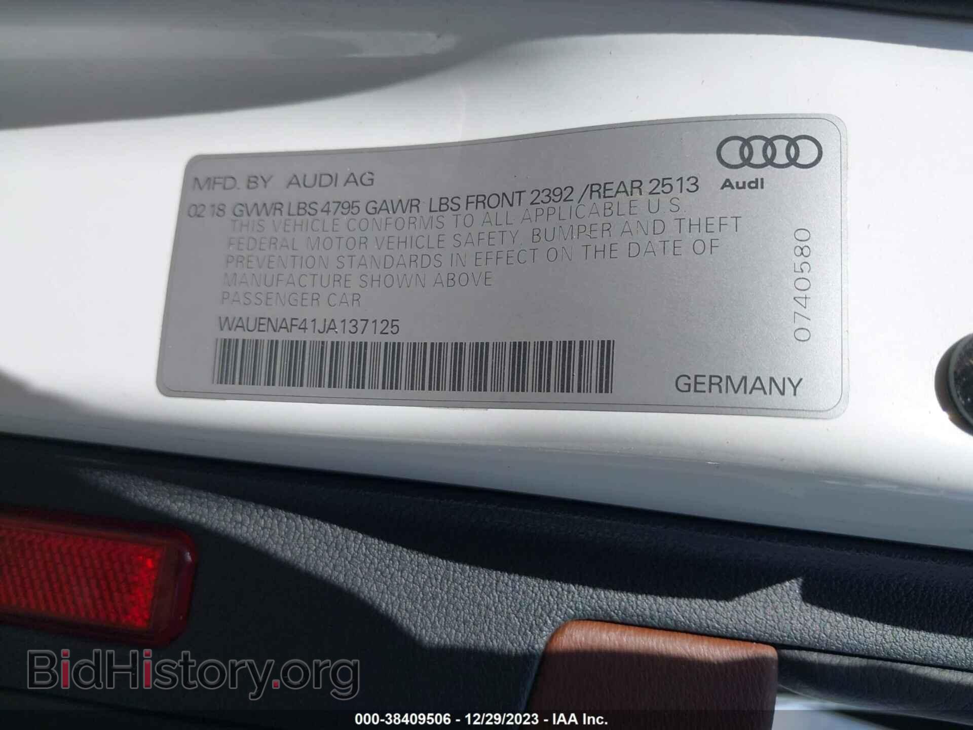 2018 AUDI A4 - VIN: WAUENAF41JA137125 - Photo 9
