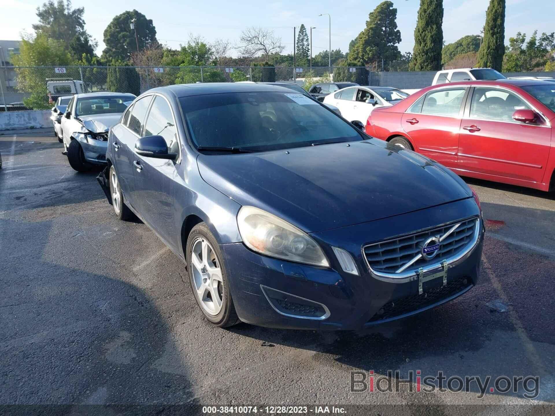 Photo YV1612FSXD2194388 - VOLVO S60 2013