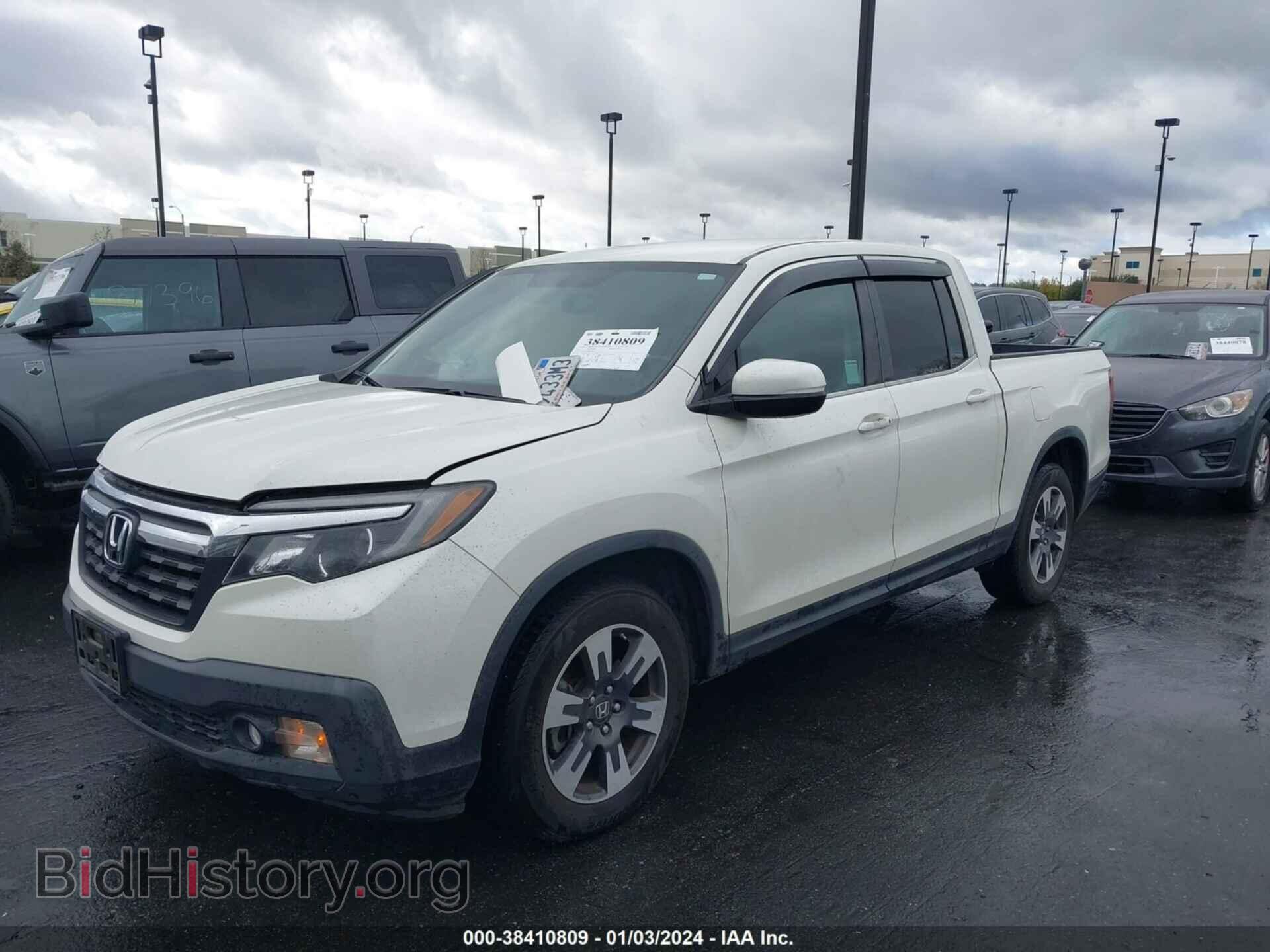 2017 HONDA RIDGELINE - VIN: 5FPYK2F68HB010056 - Фото 2