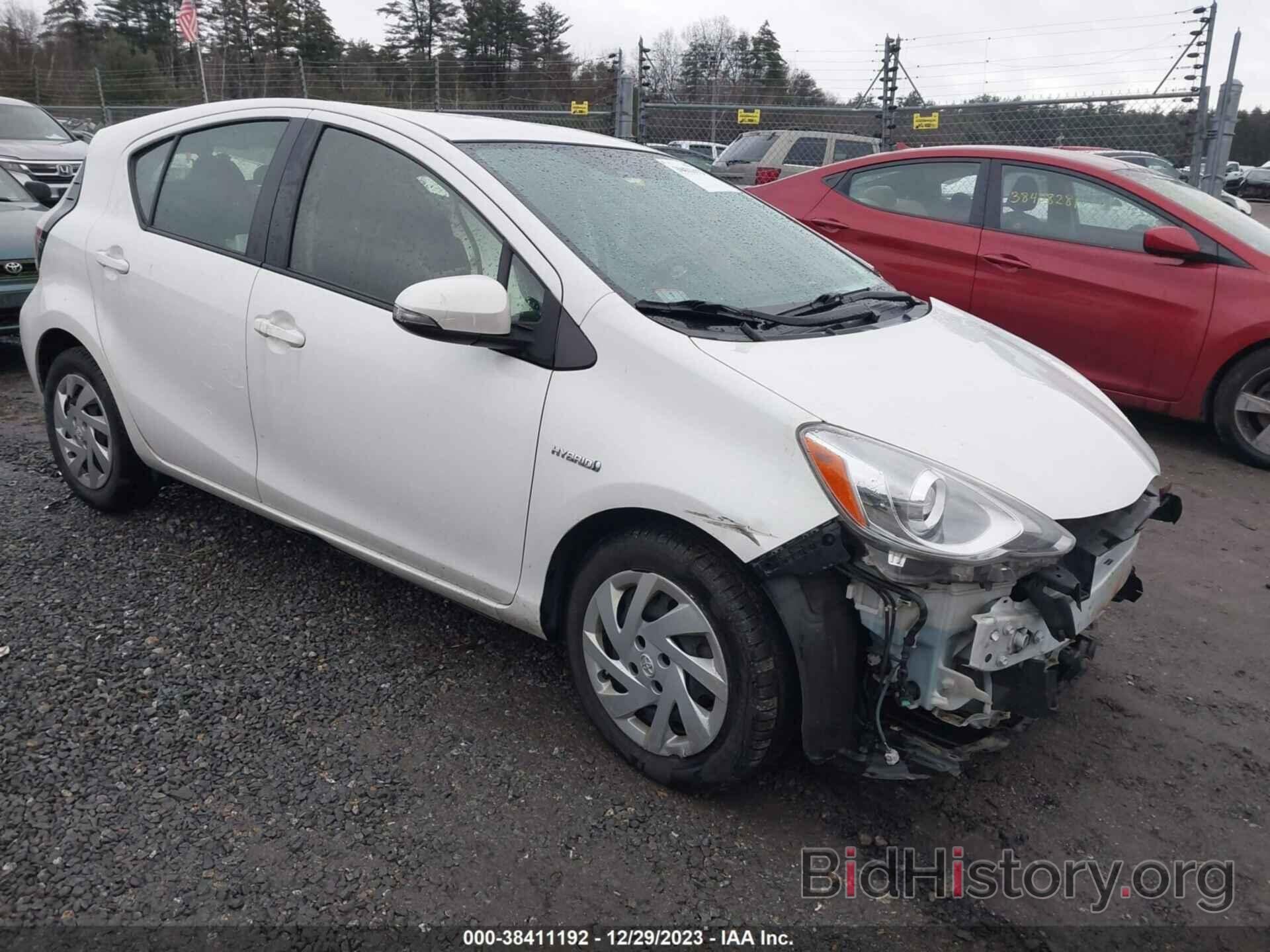 Фотография JTDKDTB34F1114253 - TOYOTA PRIUS C 2015