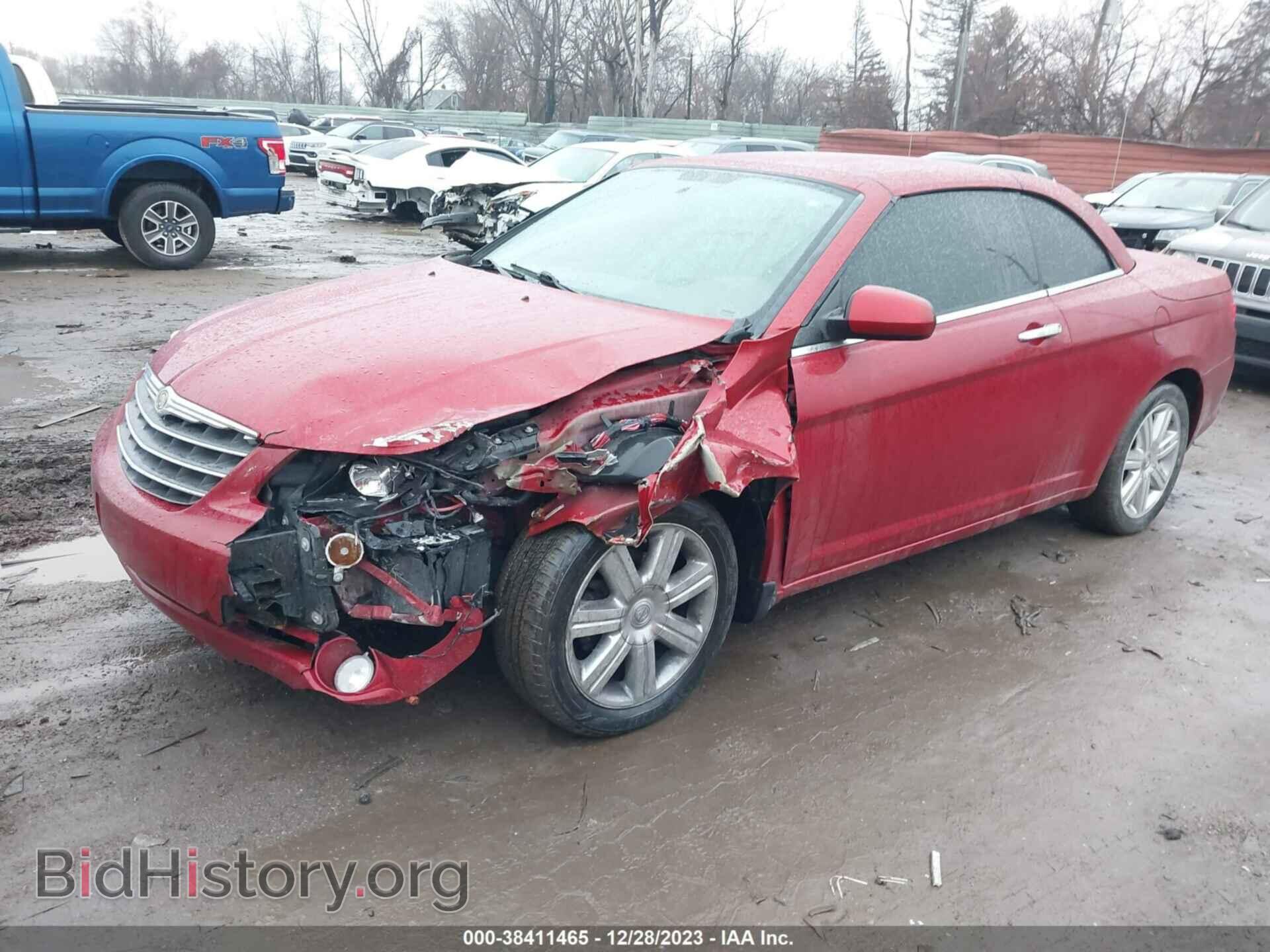 2010 CHRYSLER SEBRING - VIN: 1C3BC6EV2AN227982 - Фото 2