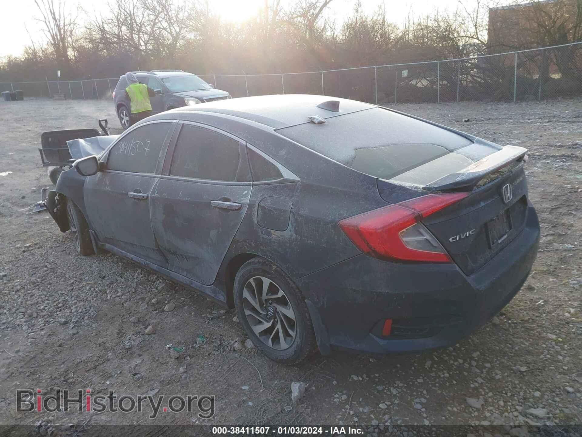 2017 HONDA CIVIC - VIN: 19XFC2F71HE052807 - Фото 3