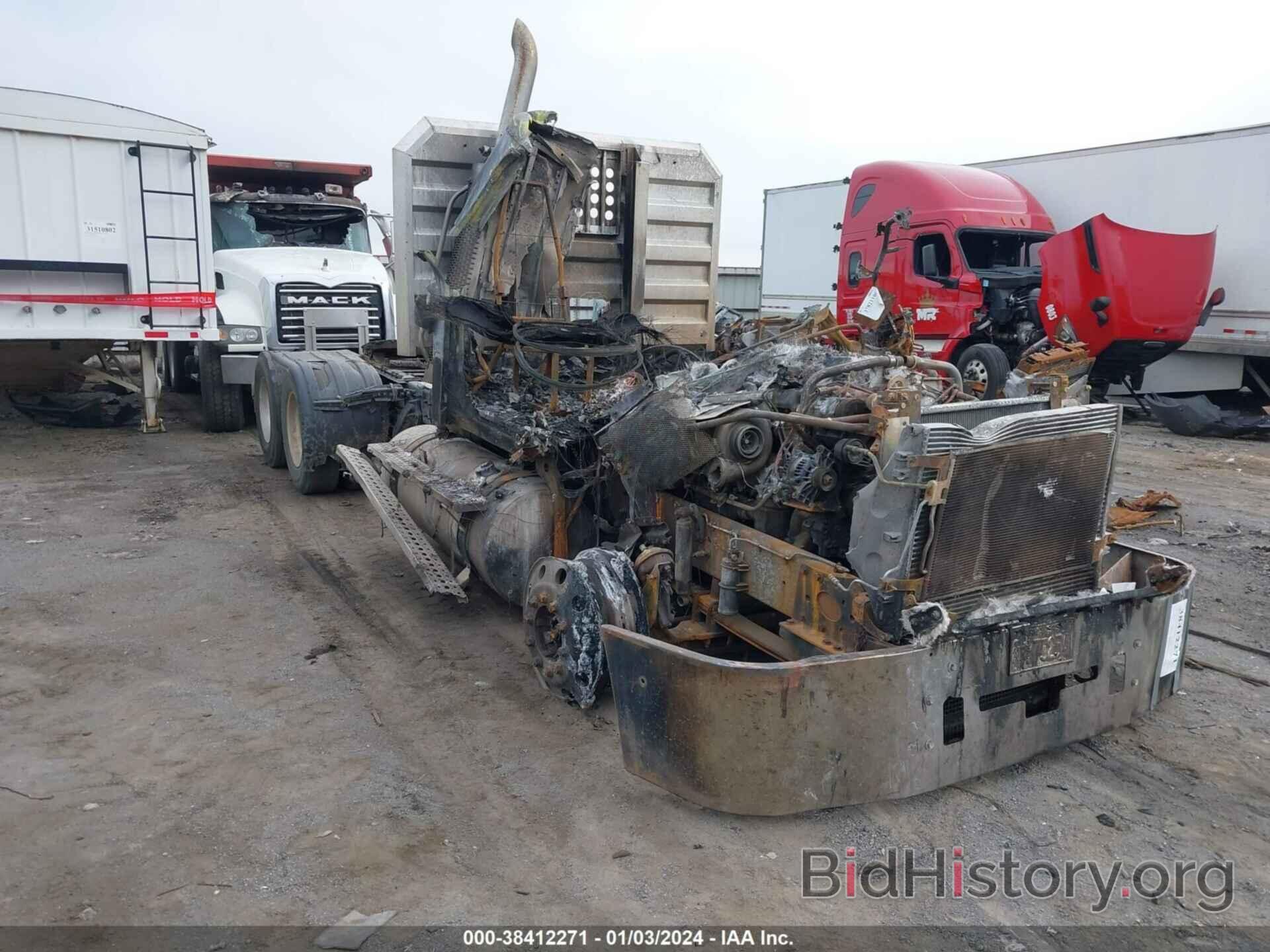 Photo 1FUJA6CK96LV84920 - FREIGHTLINER CONVENTIONAL 2006
