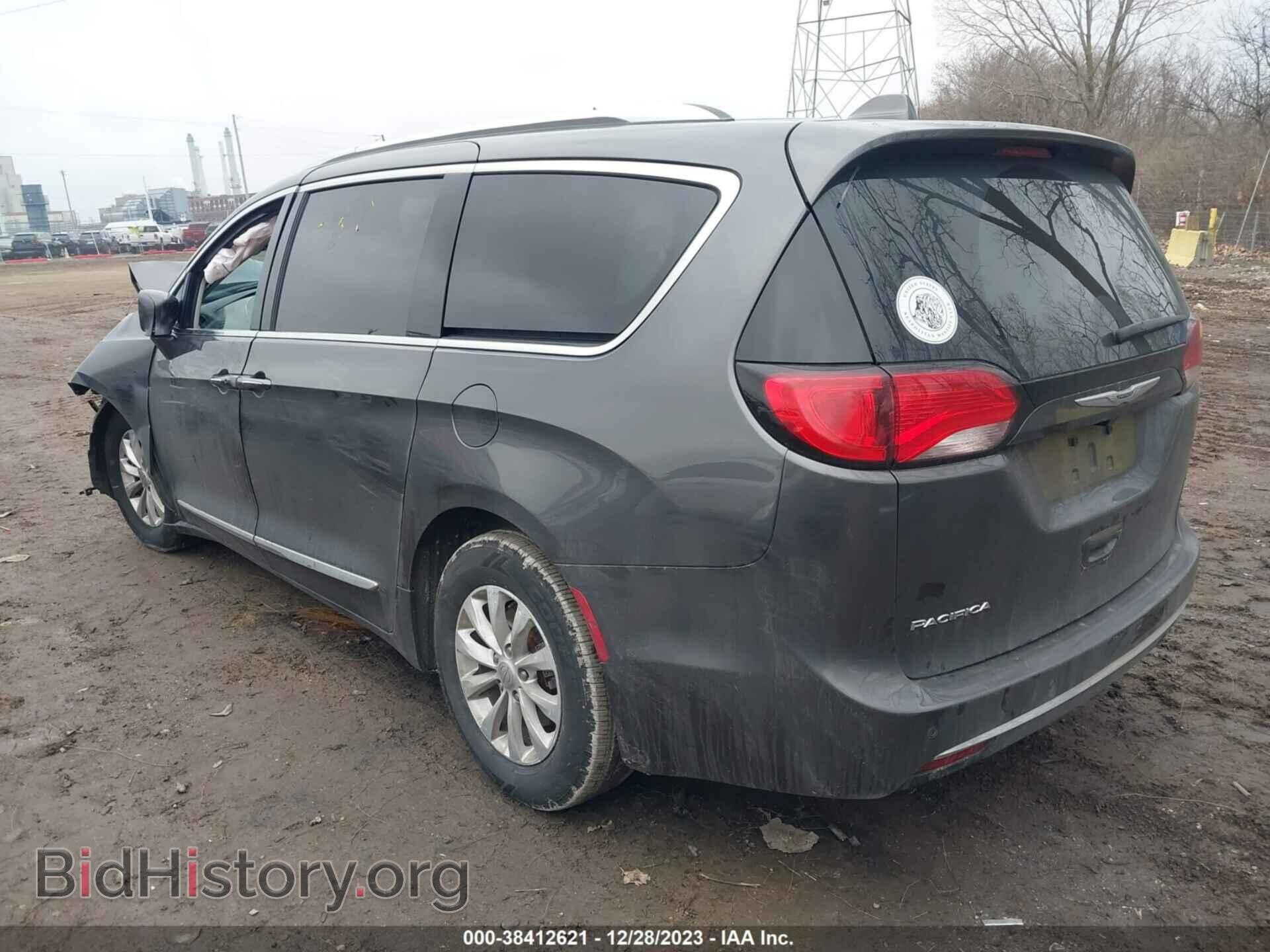 2019 CHRYSLER PACIFICA - VIN: 2C4RC1BG8KR652064 - Photo 3
