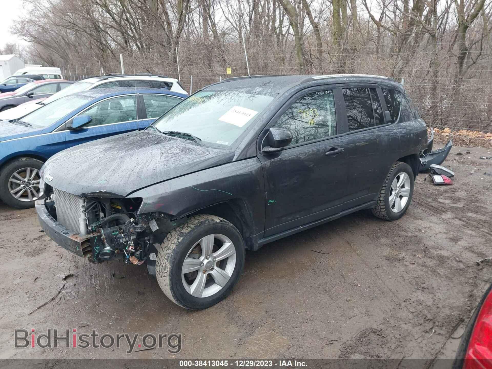 2014 JEEP COMPASS - VIN: 1C4NJDEB6ED847769 - Photo 2