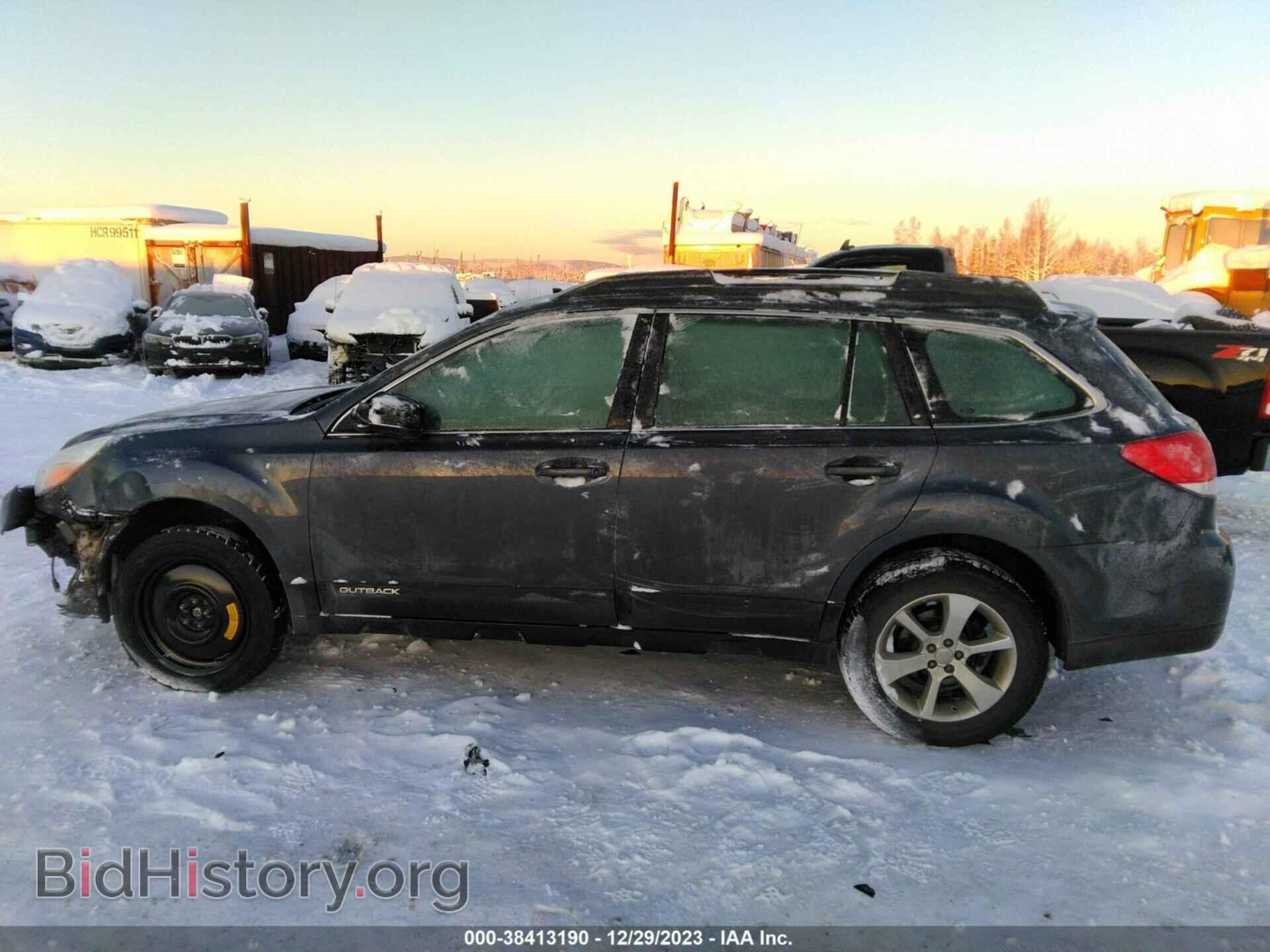 2014 SUBARU OUTBACK - VIN: 4S4BRBAC4E3310902 - Photo 14