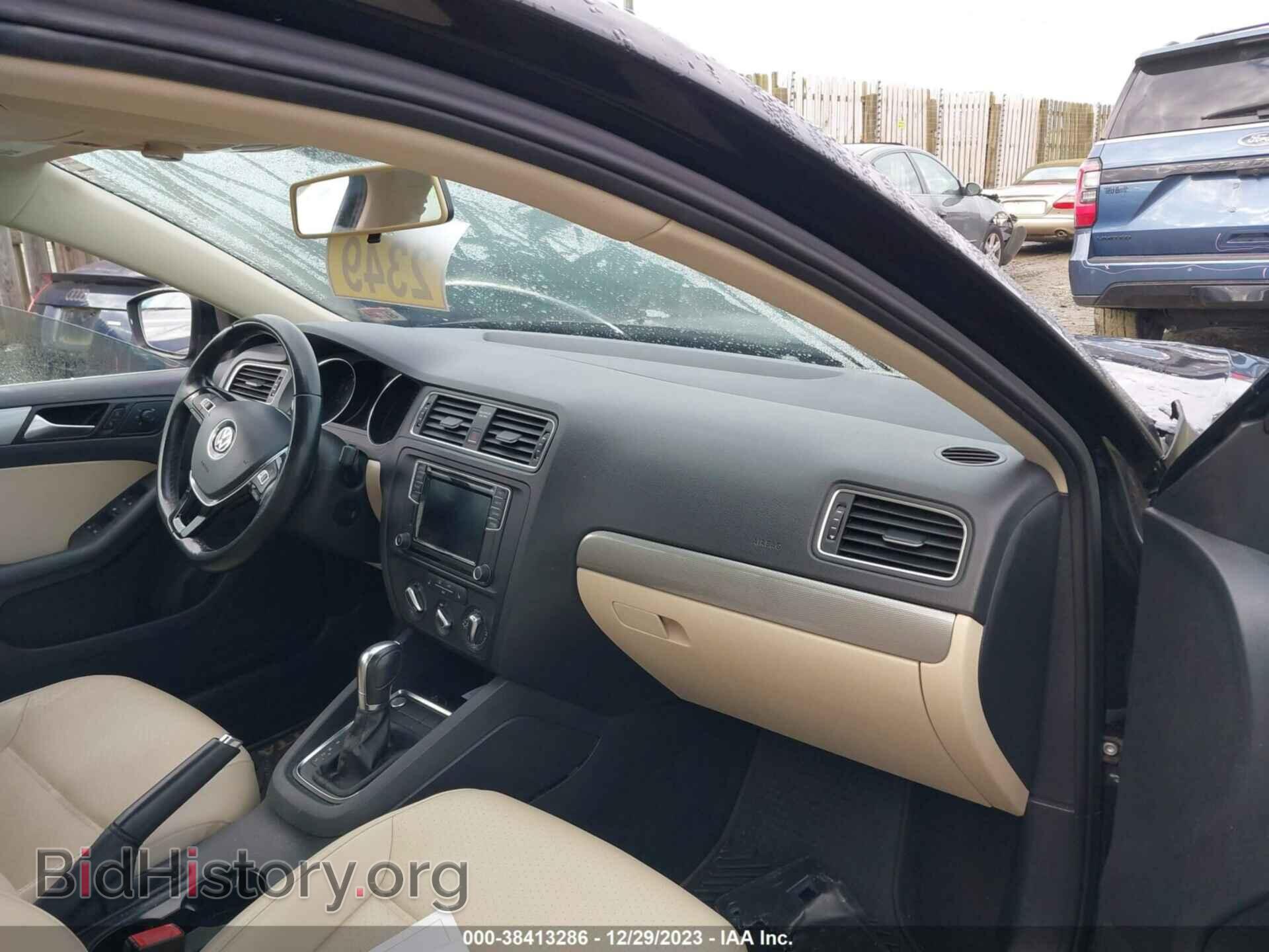 2017 VOLKSWAGEN JETTA - VIN: 3VWDB7AJ8HM201730 - Фото 5