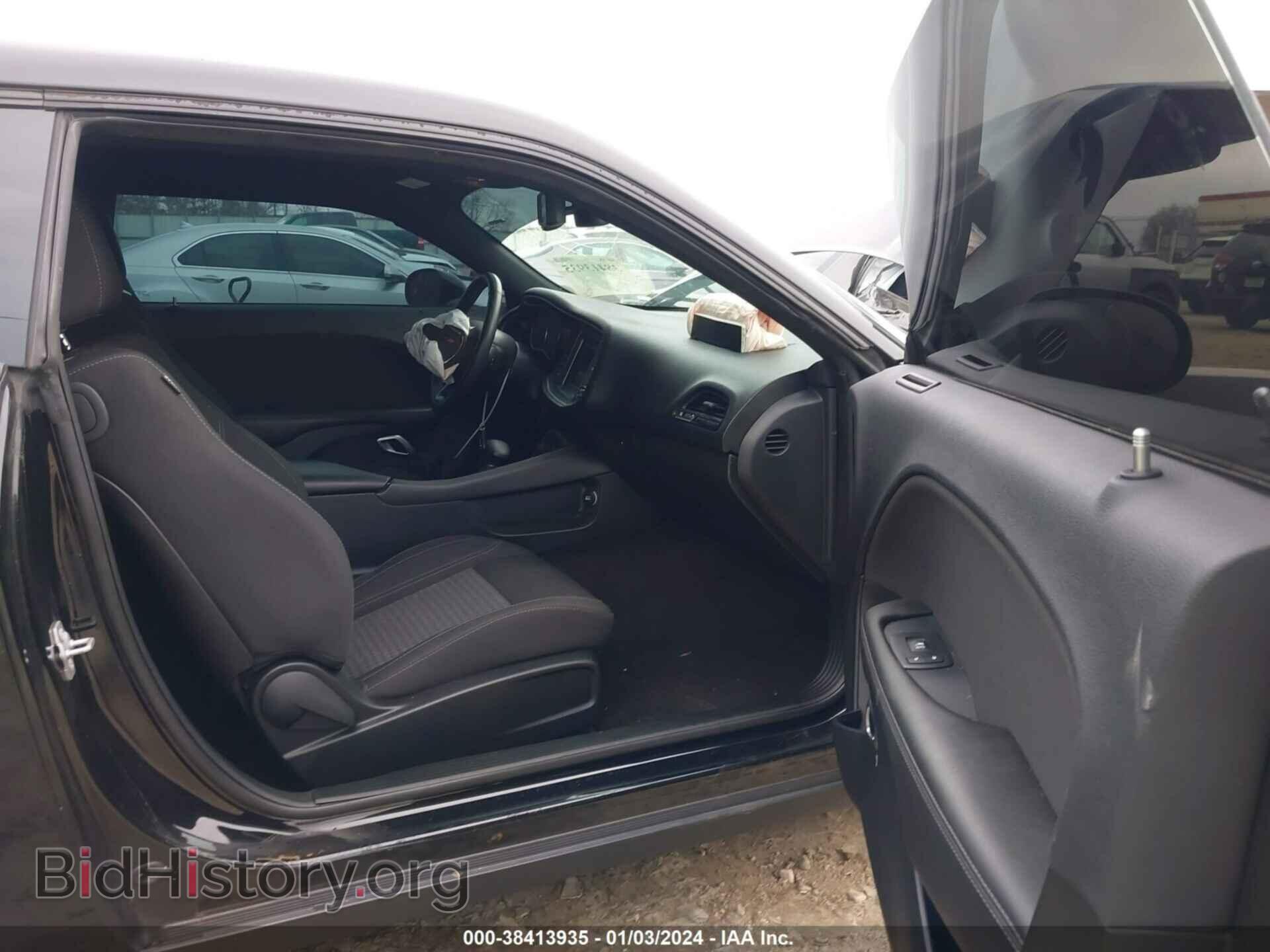 2018 DODGE CHALLENGER - VIN: 2C3CDZAG3JH219196 - Фото 5