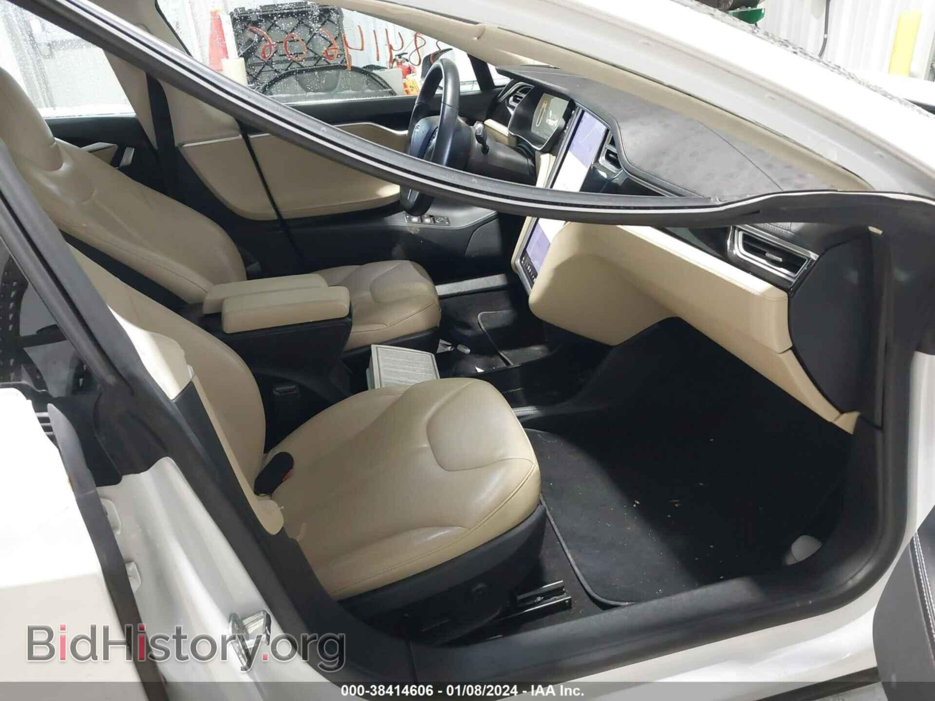 2014 TESLA MODEL S - VIN: 5YJSA1S16EFP38041 - Фото 5