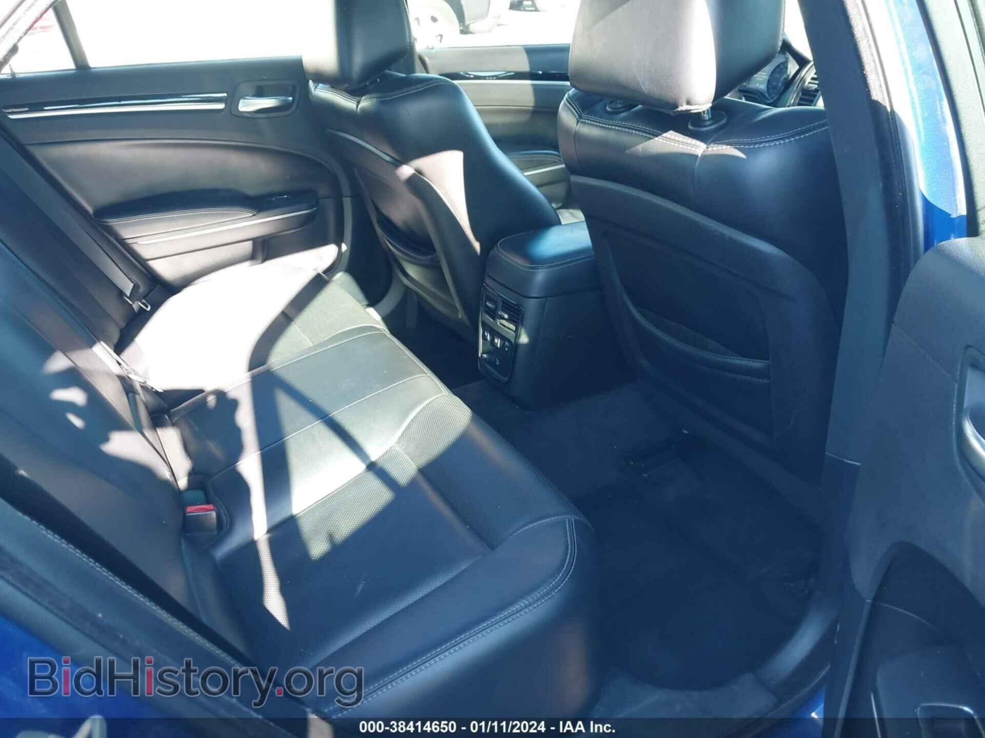 2018 CHRYSLER 300 - VIN: 2C3CCAGG3JH177687 - Фото 8