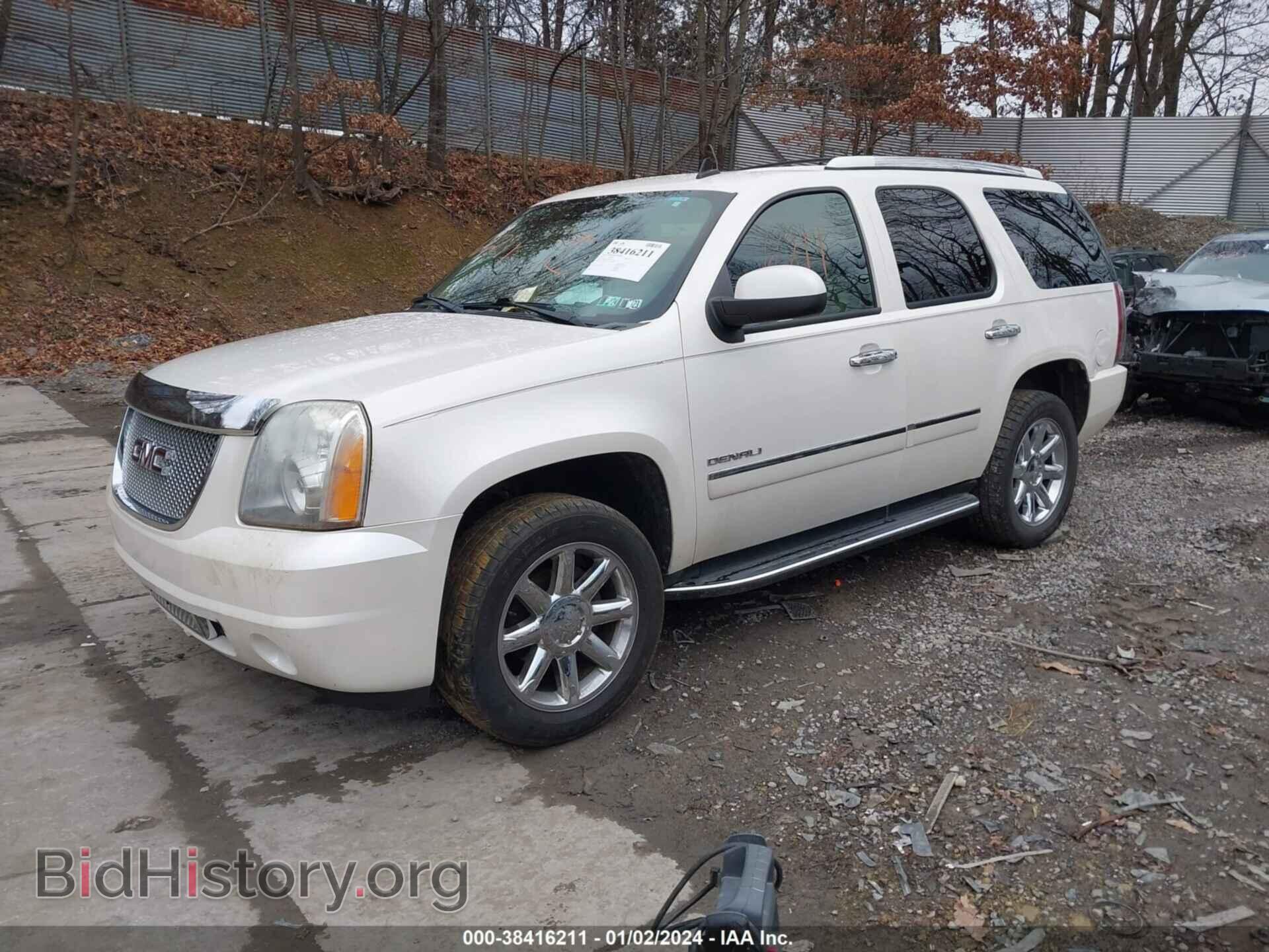 2011 GMC YUKON - VIN: 1GKS2EEF5BR204809 - Фото 2