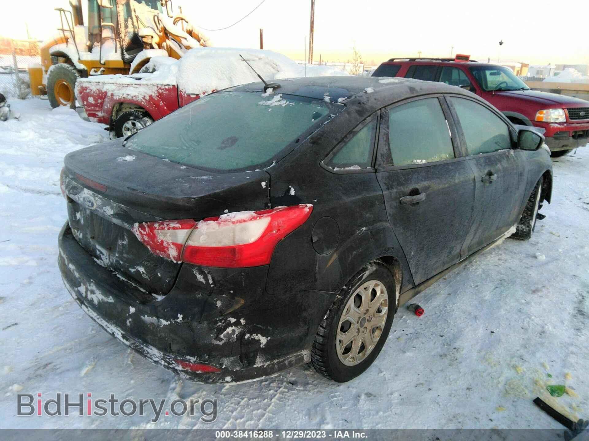 2012 FORD FOCUS - VIN: 1FAHP3F20CL216075 - Photo 4