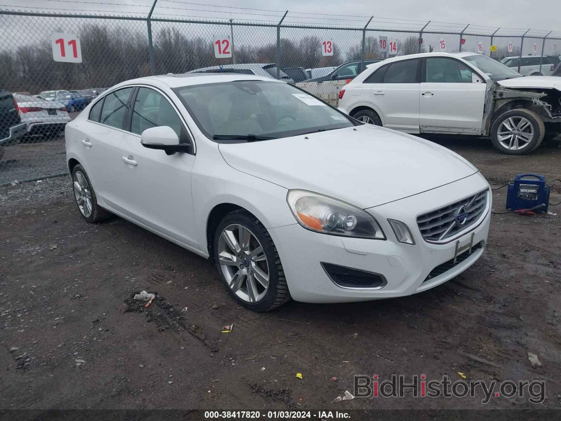 Photo YV1902FH6D2183733 - VOLVO S60 2013