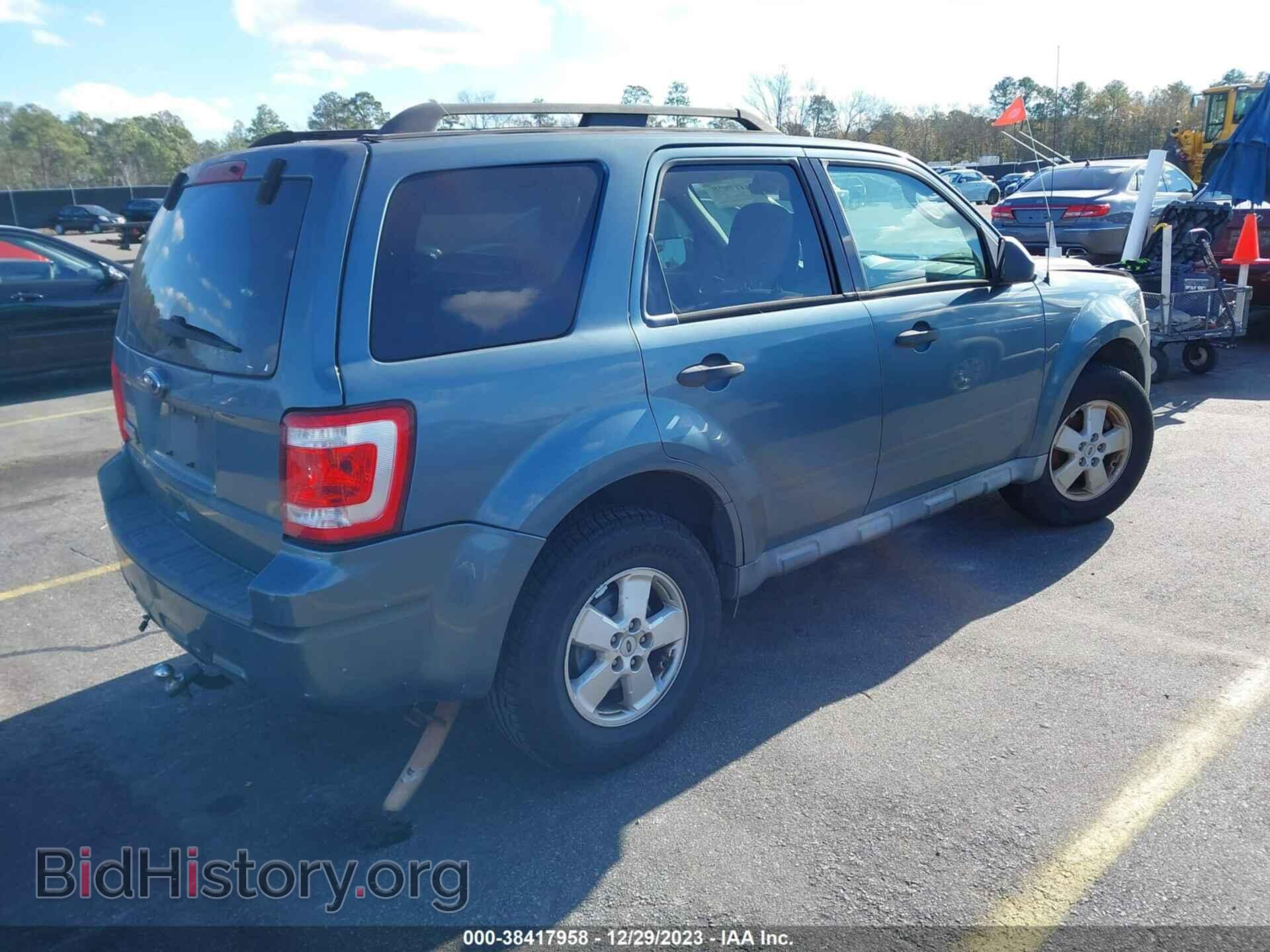 2010 FORD ESCAPE - VIN: 1FMCU0D7XAKB29079 - Фото 4