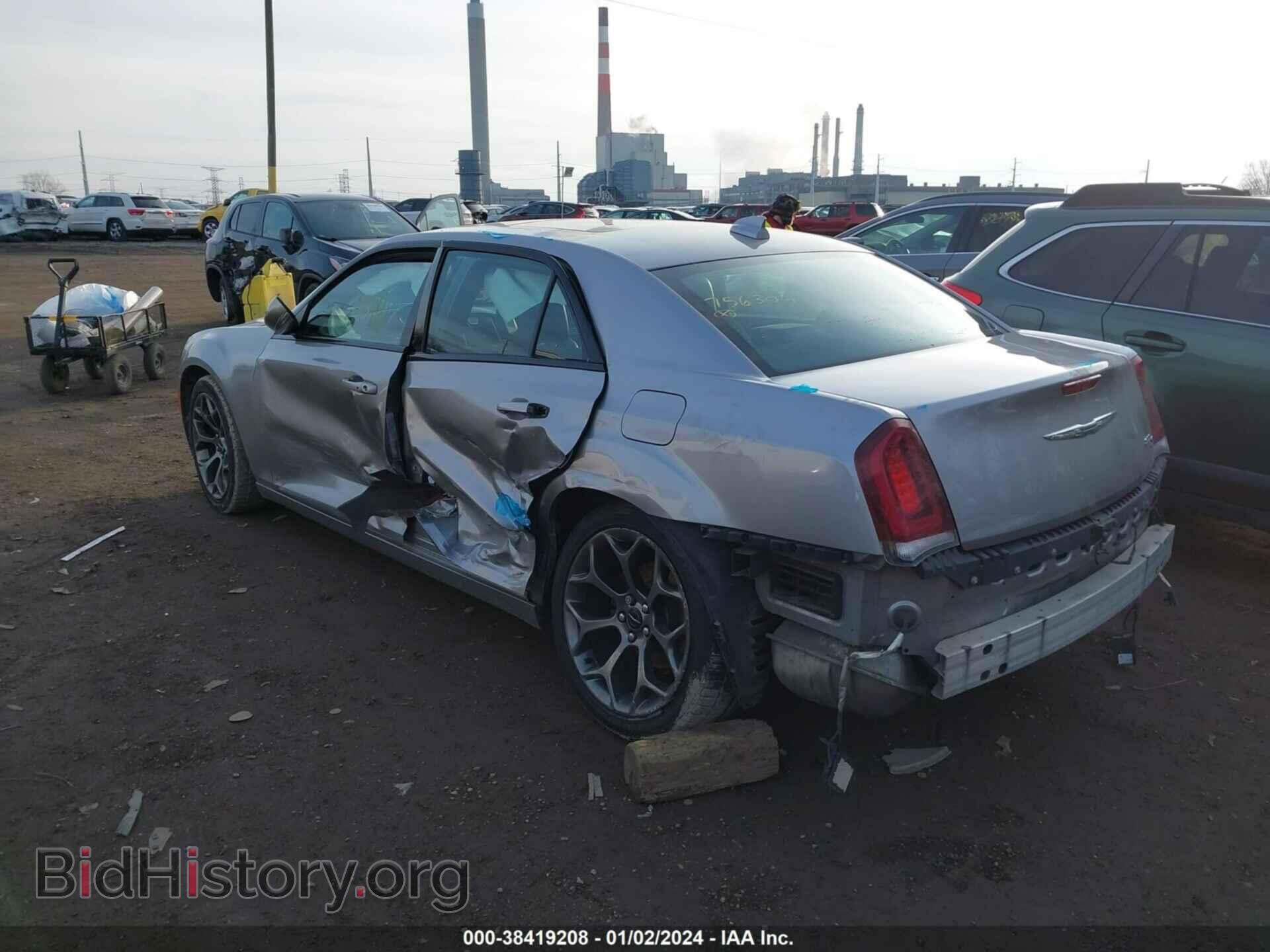 2015 CHRYSLER 300 - VIN: 2C3CCABG3FH756306 - Фото 3
