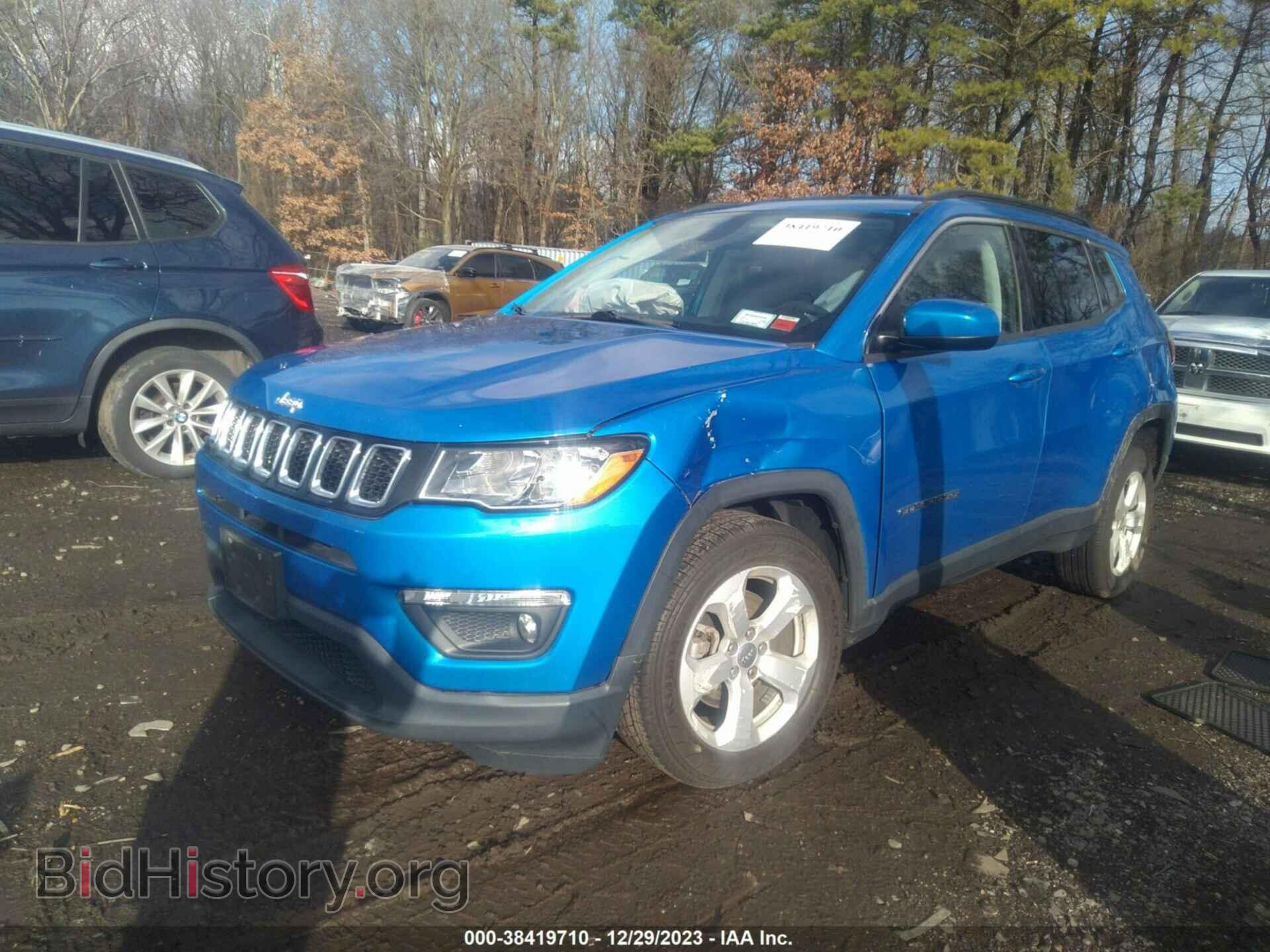 2019 JEEP COMPASS - VIN: 3C4NJDBB4KT593733 - Фото 2