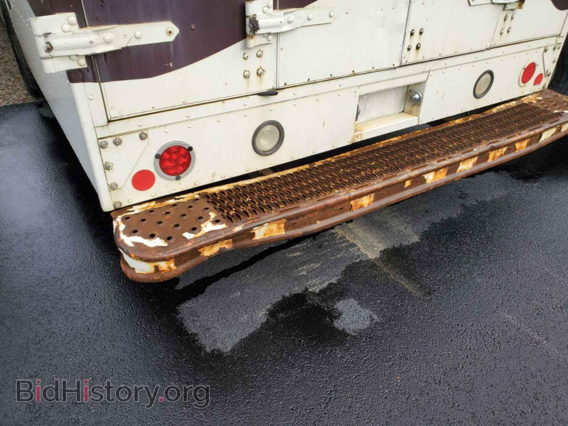 2011 FORD E-350 STRIPPED - VIN: 1FC2E3KL9BDA42178 - Photo 2