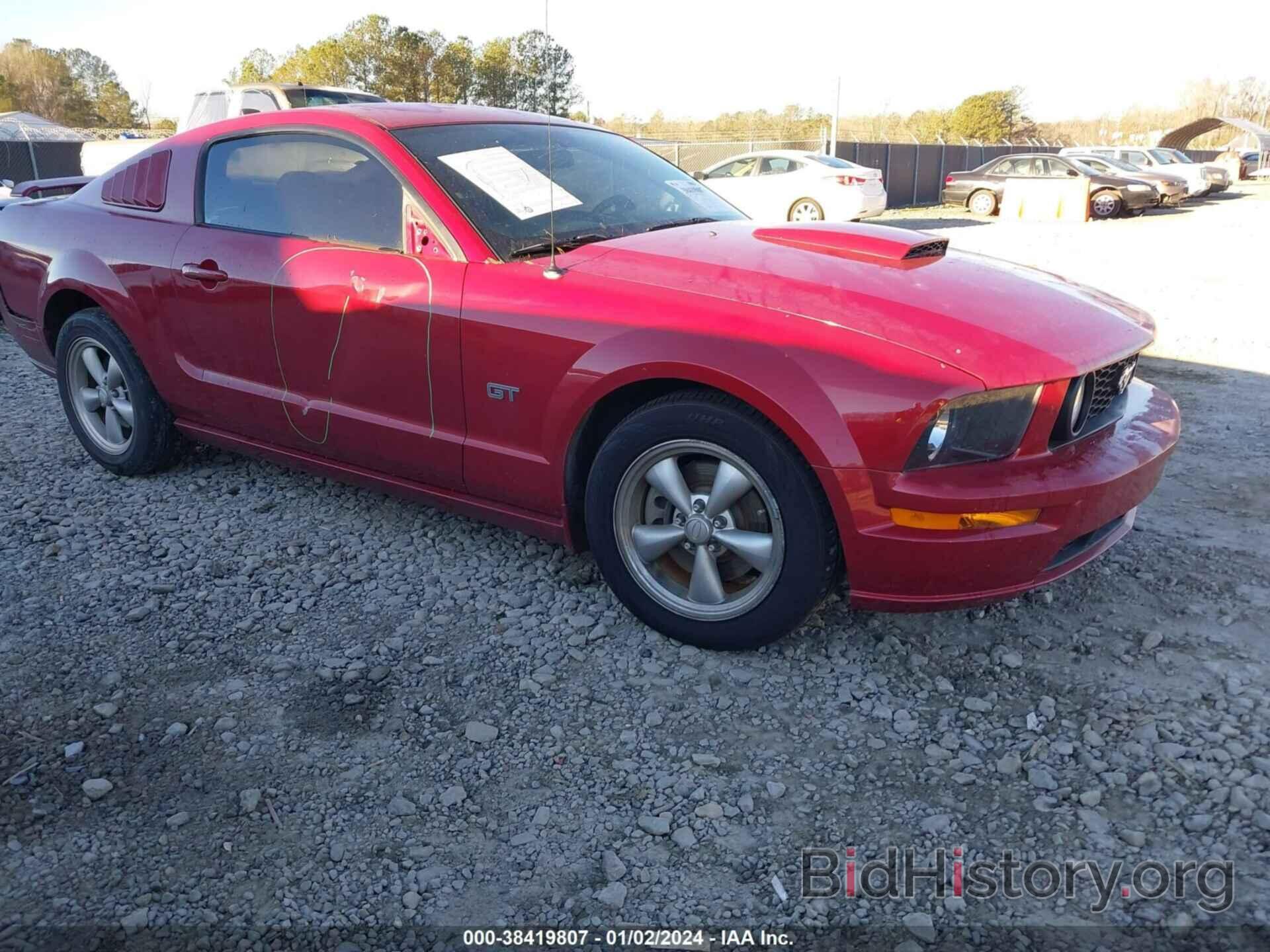 Photo 1ZVHT82H185142056 - FORD MUSTANG 2008