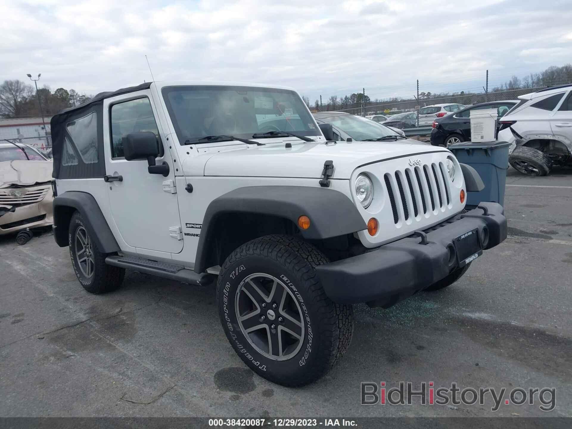 Photo 1C4AJWAG9CL134802 - JEEP WRANGLER 2012