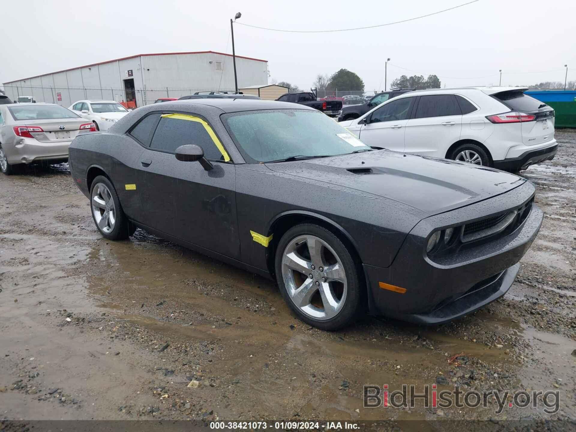 Photo 2C3CDYAG0DH649444 - DODGE CHALLENGER 2013