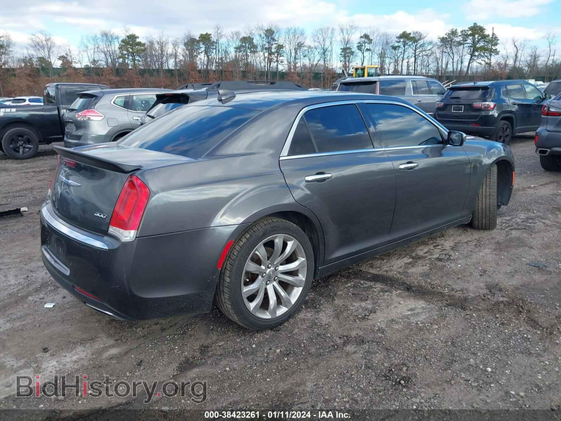 2018 CHRYSLER 300 - VIN: 2C3CCAEG1JH244032 - Фото 4