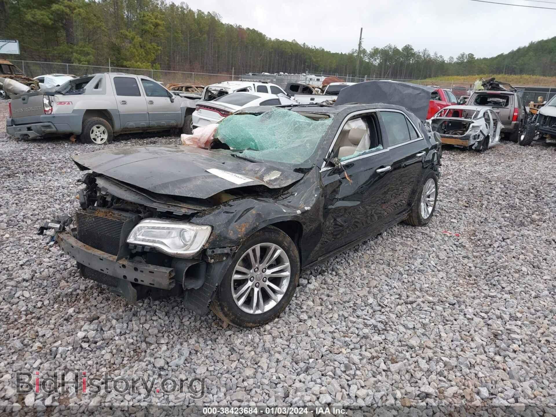 2016 CHRYSLER 300 - VIN: 2C3CCAEG4GH260962 - Фото 2