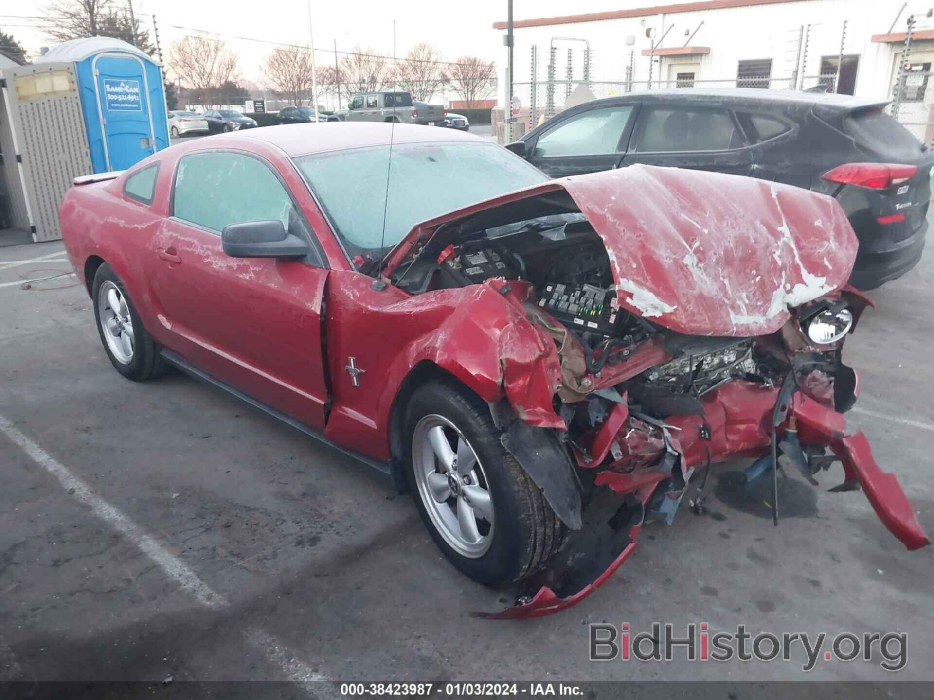 Photo 1ZVHT80N885110908 - FORD MUSTANG 2008
