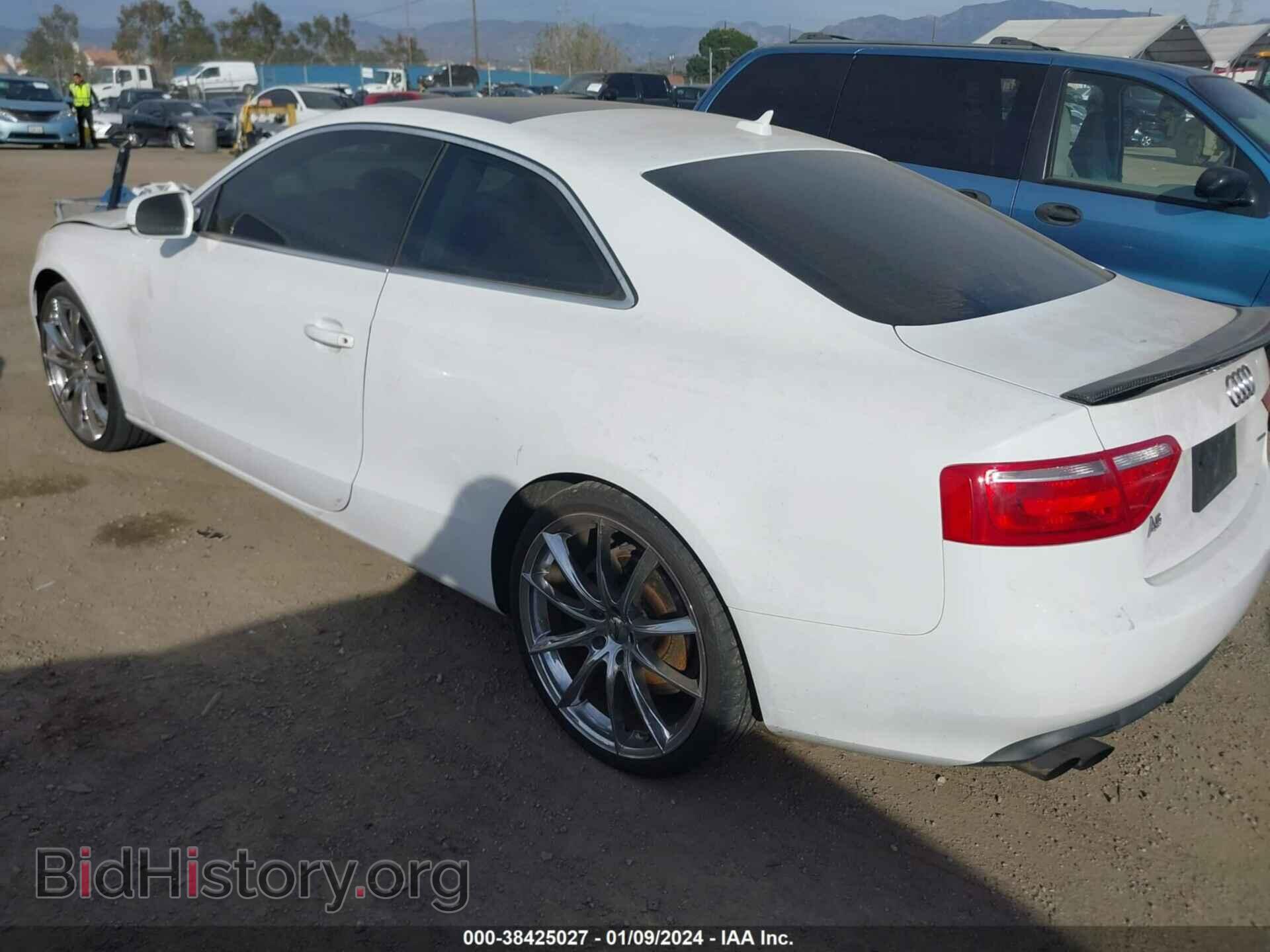 2010 AUDI A5 - VIN: WAUCFAFR5AA059447 - Фото 3