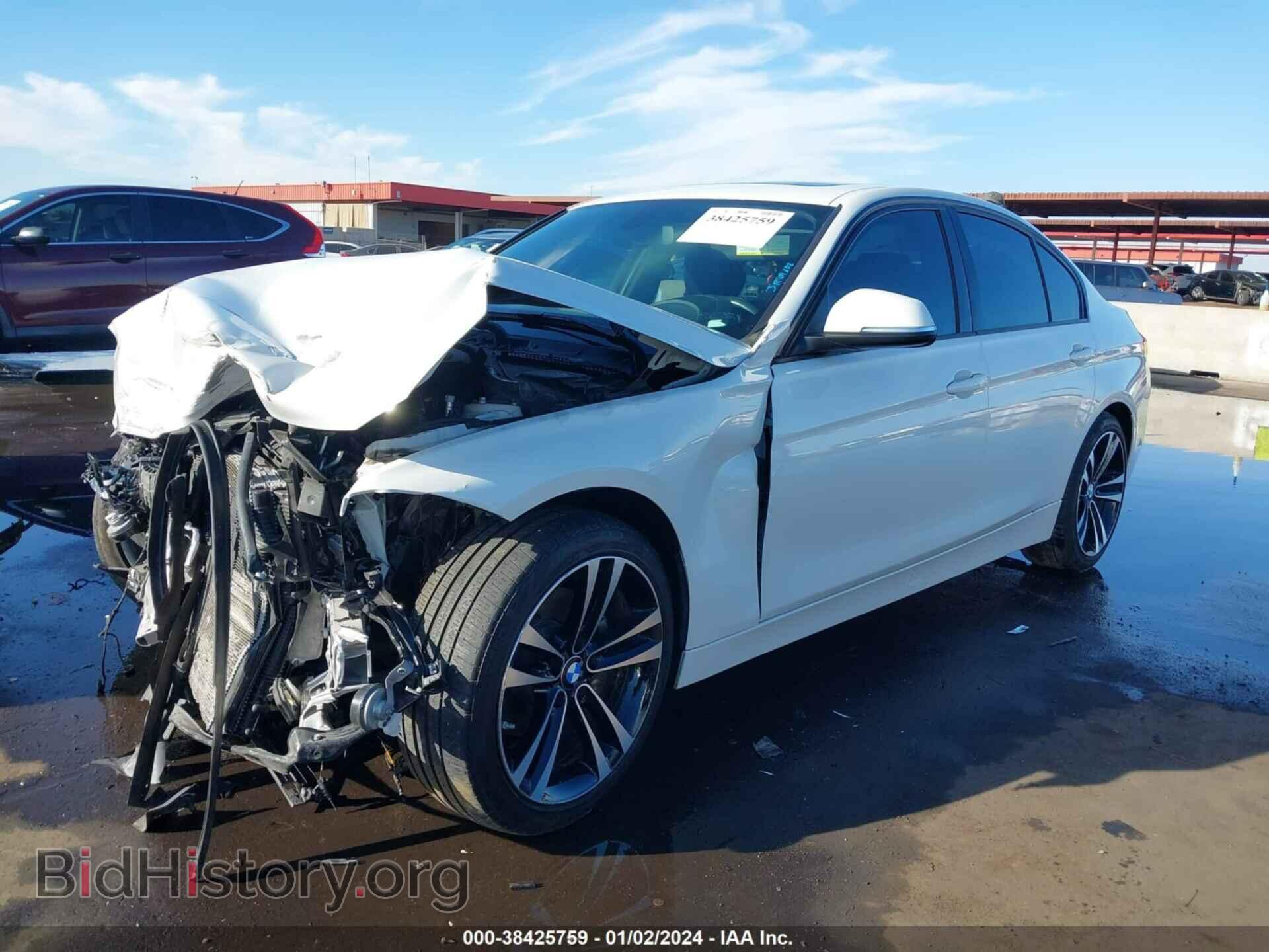 2018 BMW 330I - VIN: WBA8B9C56JEE82292 - Фото 2
