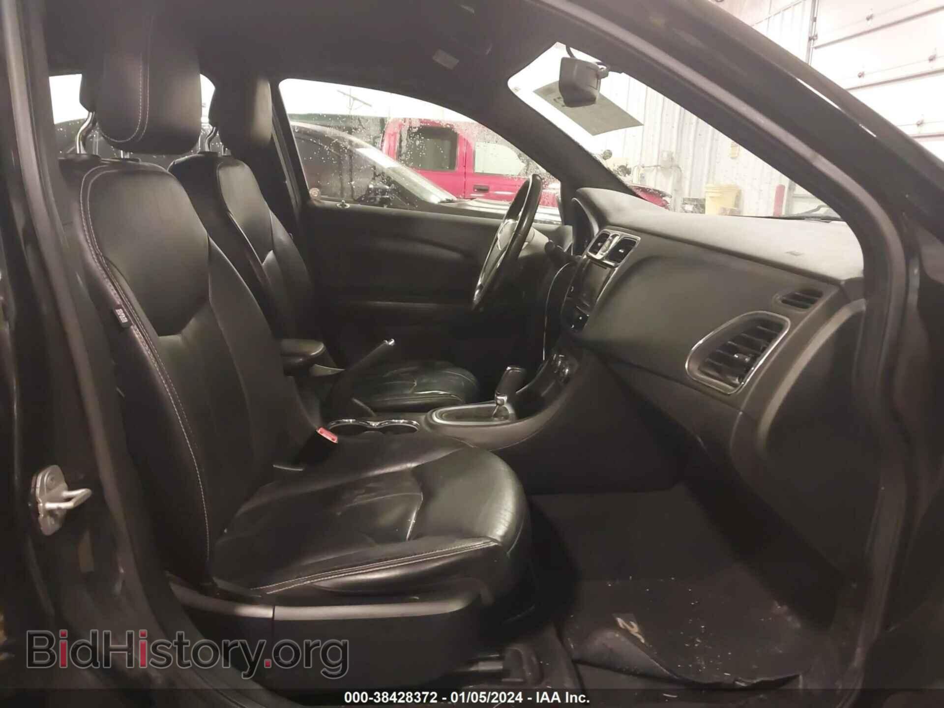 2011 CHRYSLER 200 - VIN: 1C3BC2FB0BN580963 - Фото 5