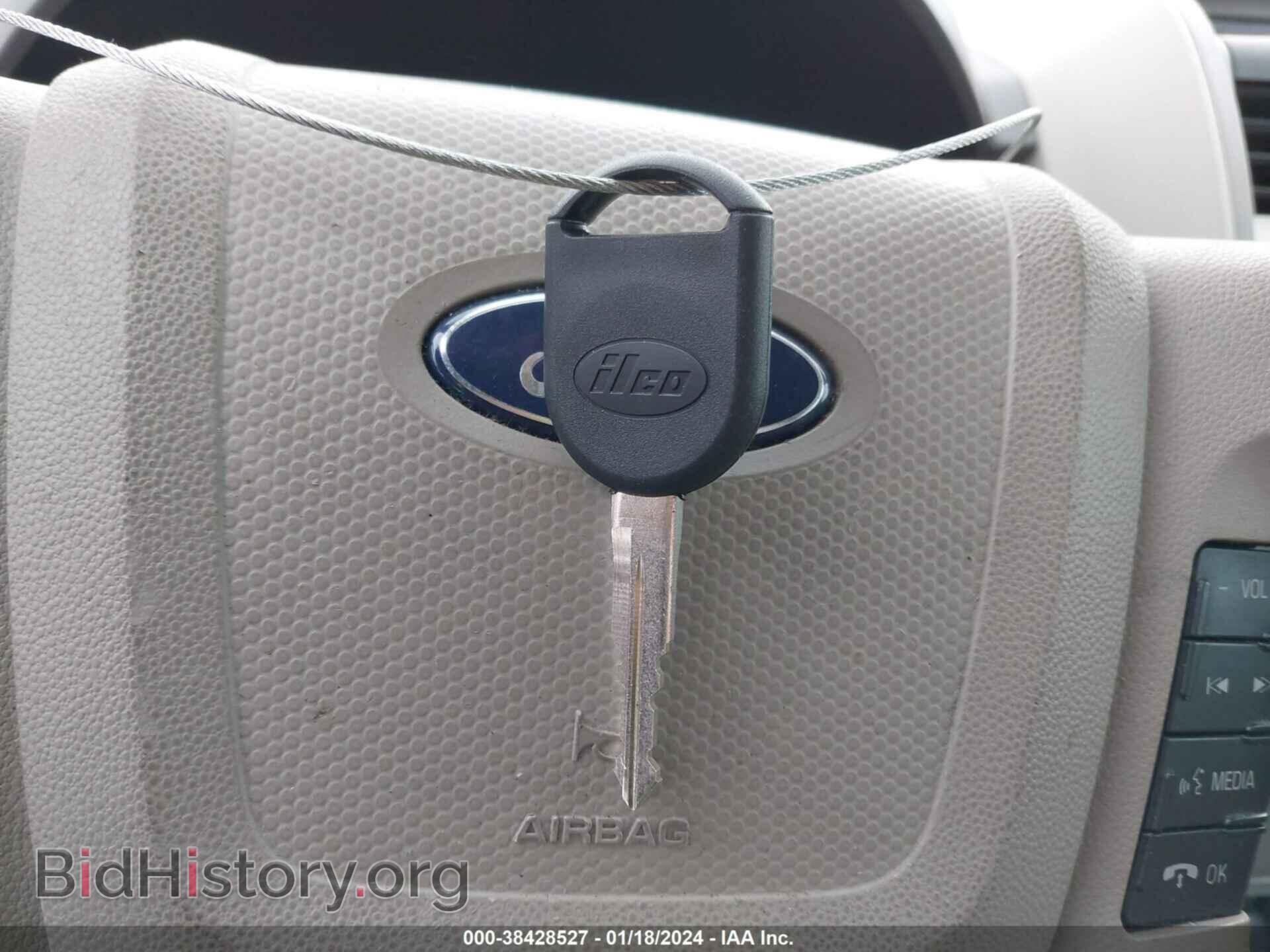 2009 FORD ESCAPE - VIN: 1FMCU03G09KC11223 - Фото 11