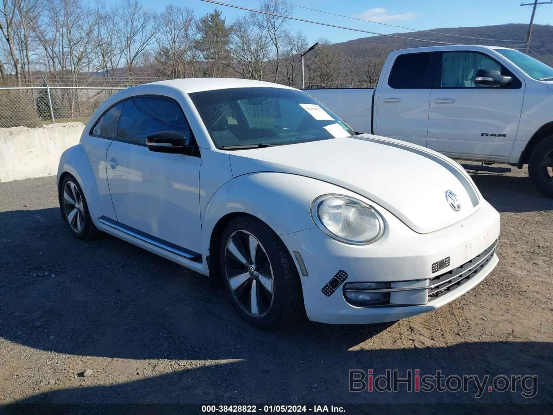 Photo 3VWVA7AT7DM616198 - VOLKSWAGEN BEETLE 2013