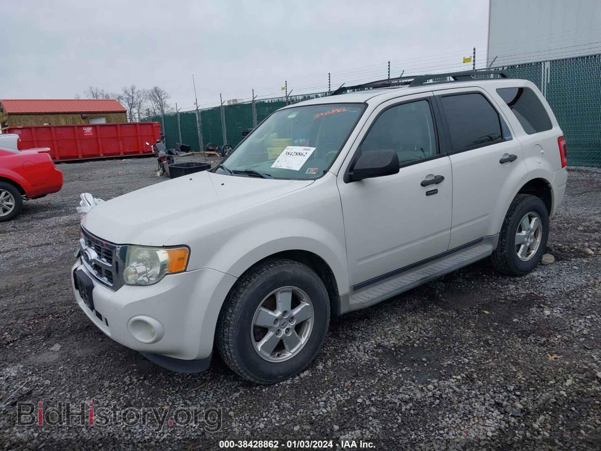 2010 FORD ESCAPE - VIN: 1FMCU9D77AKD37649 - Фото 2
