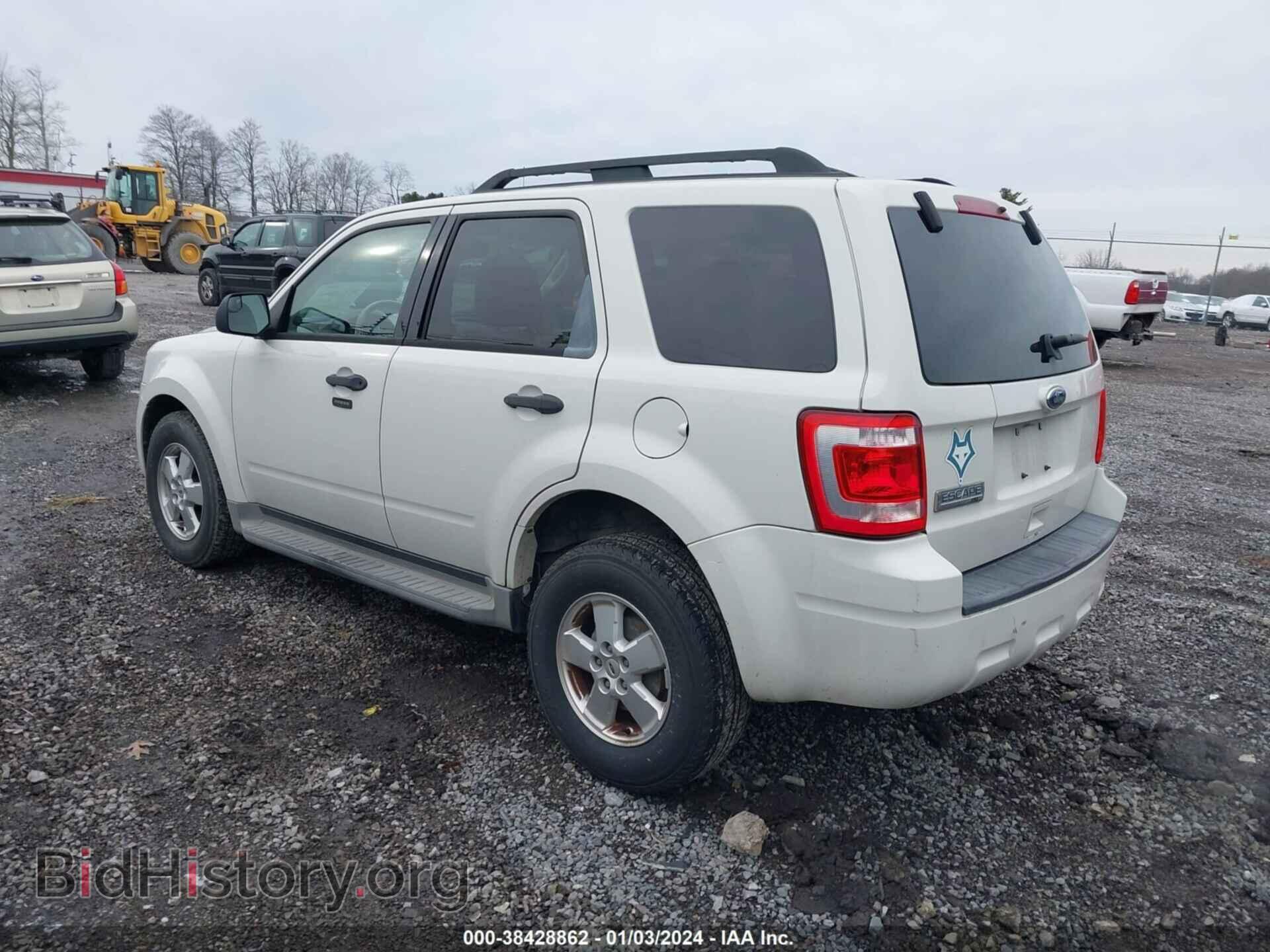 2010 FORD ESCAPE - VIN: 1FMCU9D77AKD37649 - Фото 3
