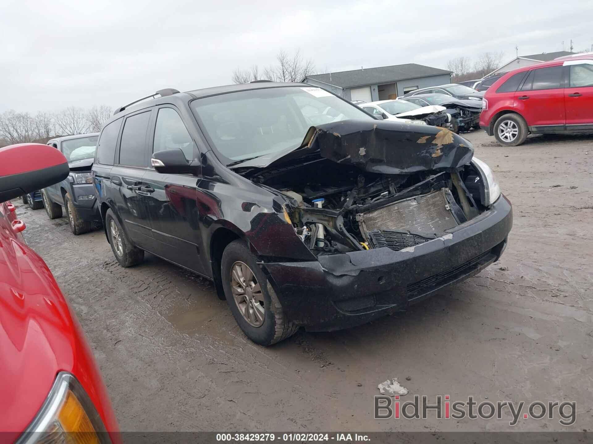 Photo KNDMG4C7XB6381529 - KIA SEDONA 2011