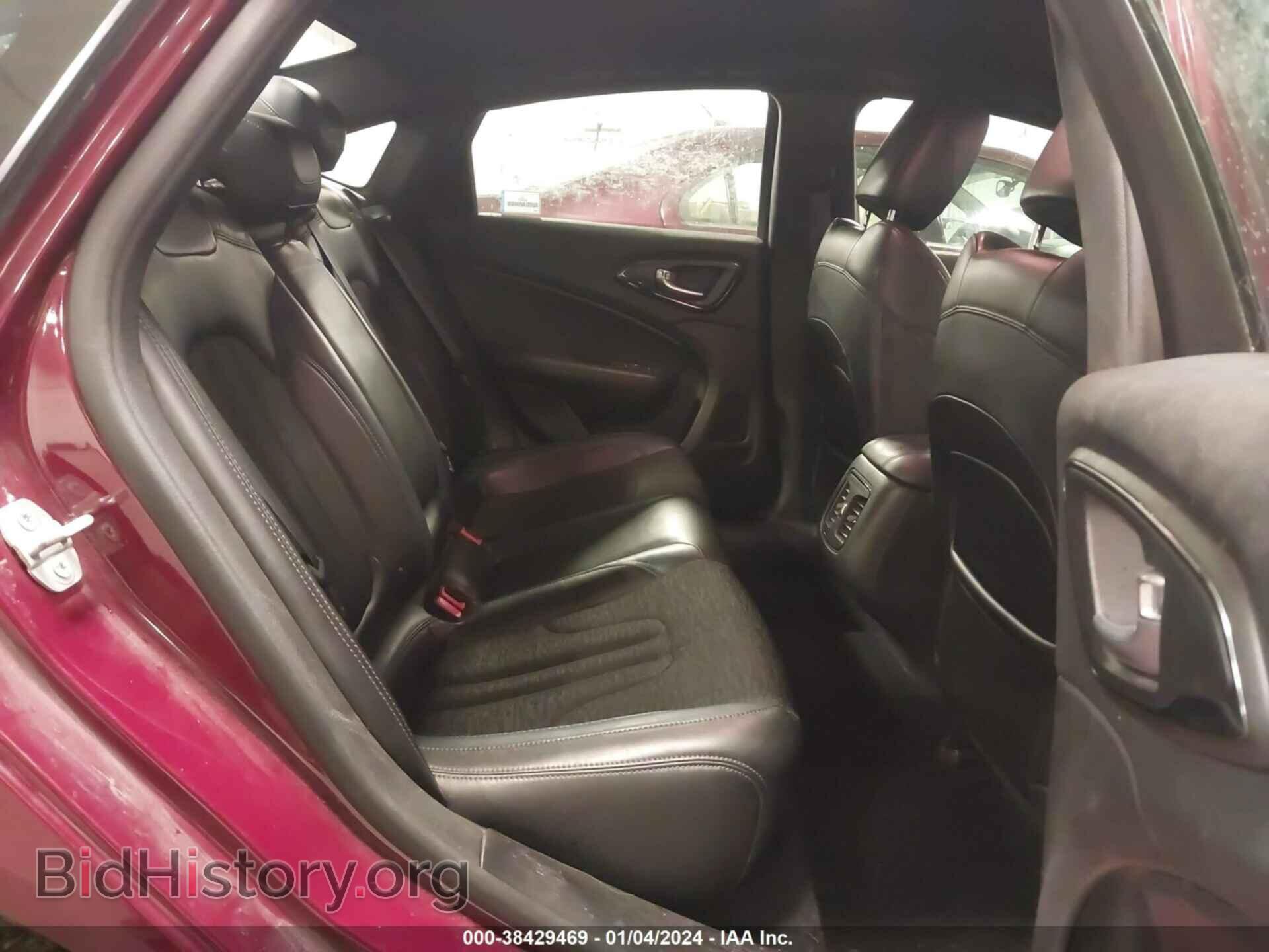 2015 CHRYSLER 200 - VIN: 1C3CCCDG3FN617910 - Фото 8
