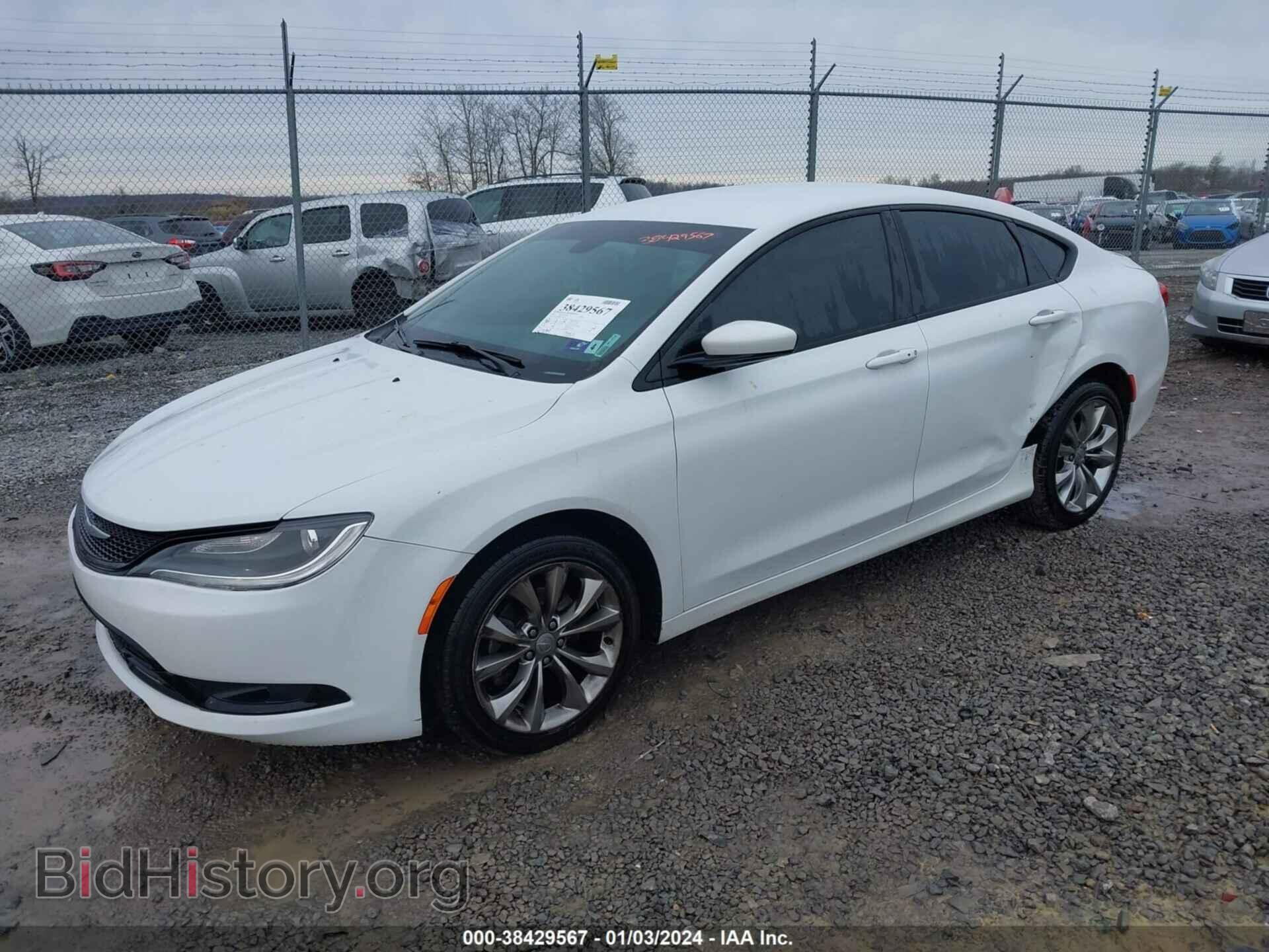 2015 CHRYSLER 200 - VIN: 1C3CCCBB5FN566451 - Фото 2